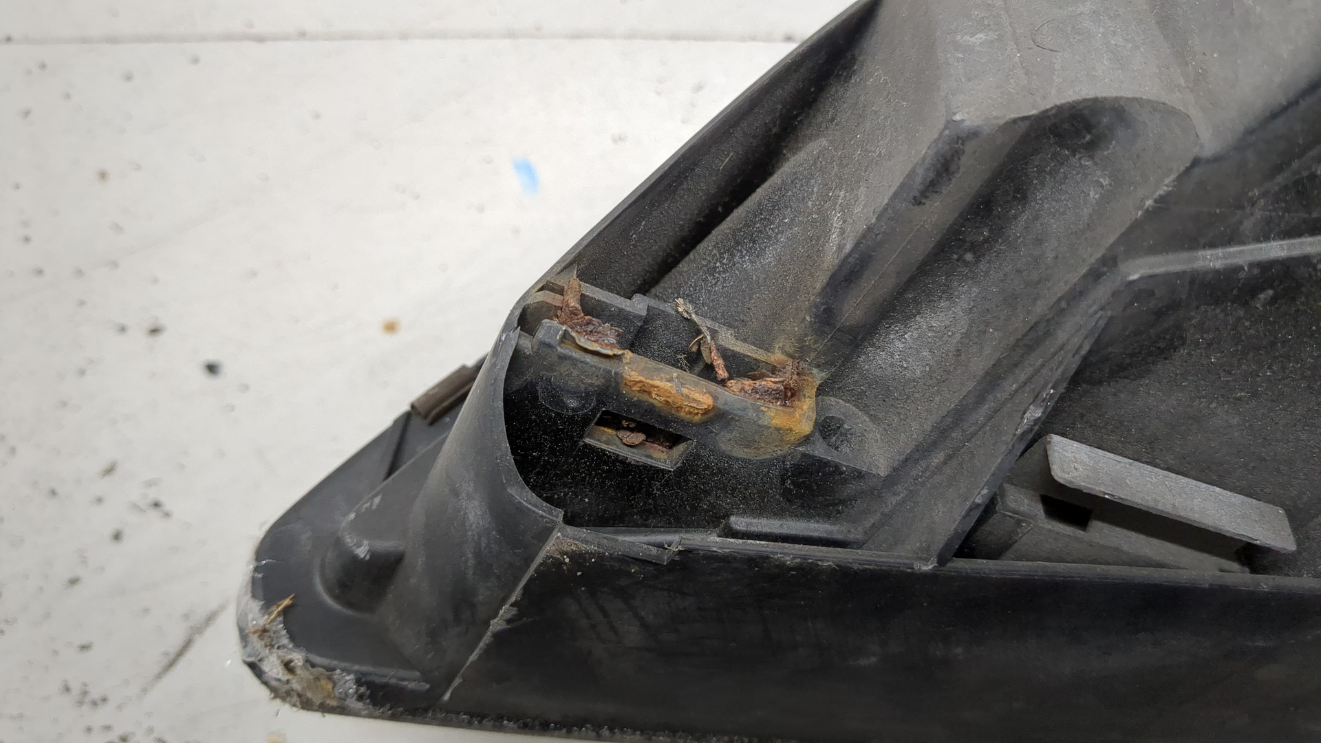 Фара правая