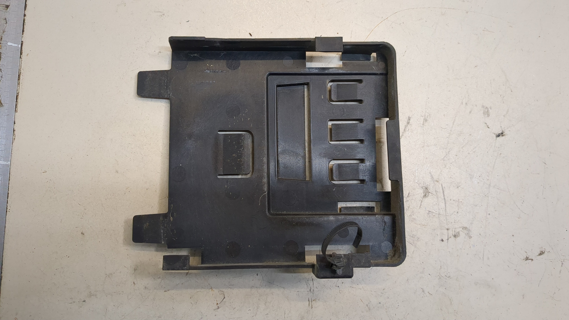 Кронштейн электронного блока управления / контроля