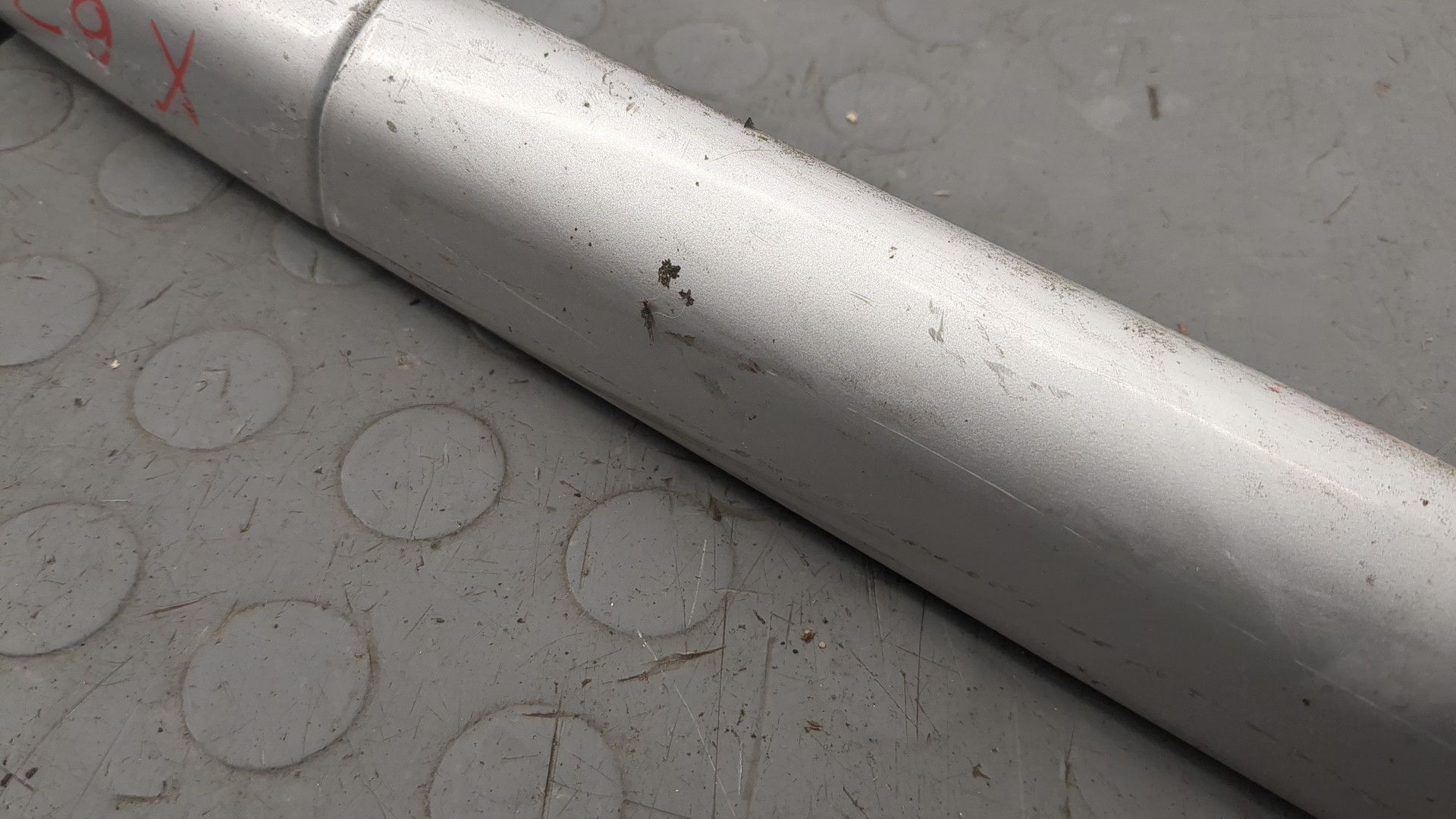 Рейлинг (релинг) правый (планка на крышу)