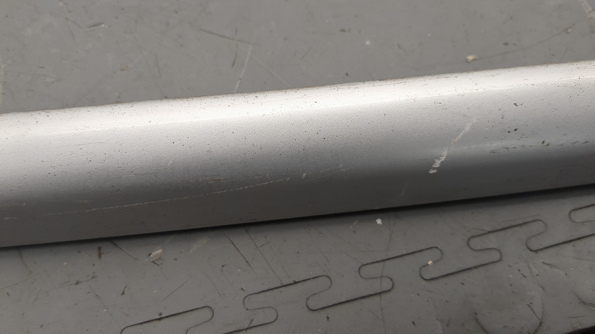 Рейлинг (релинг) правый (планка на крышу)