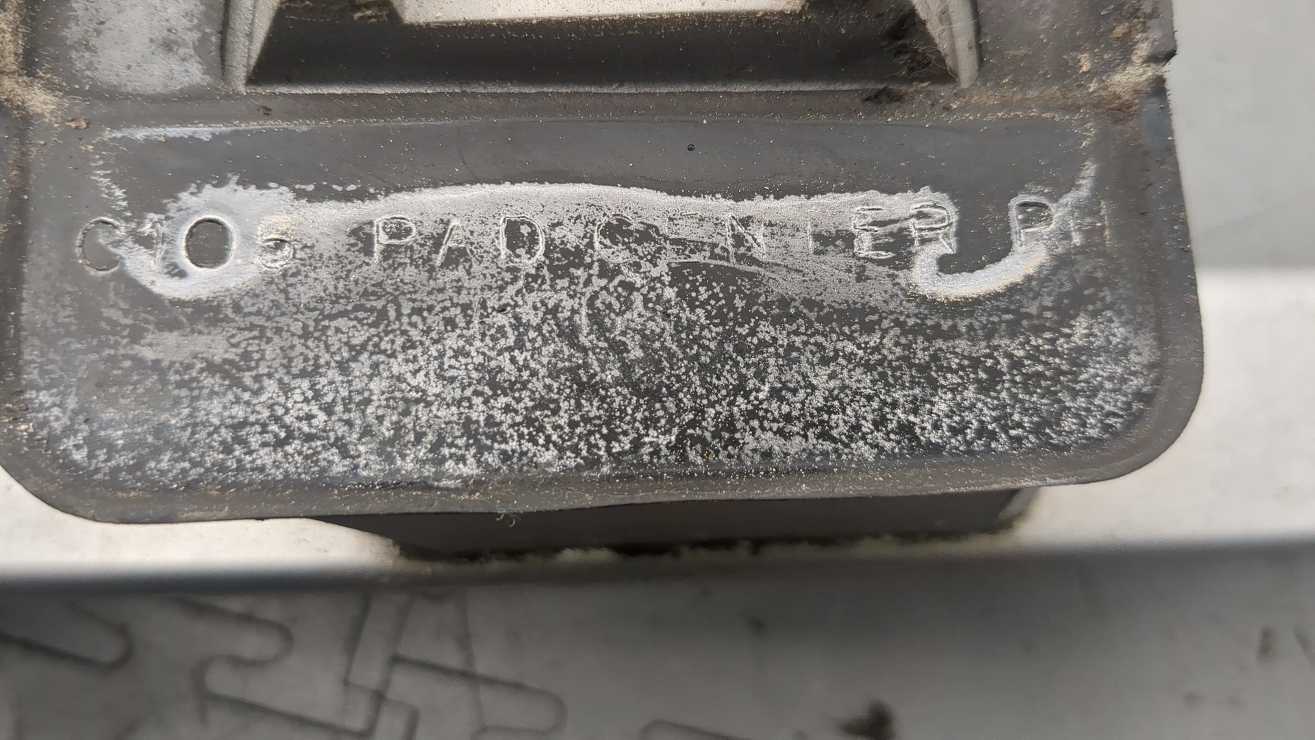 Рейлинг (релинг) правый (планка на крышу)