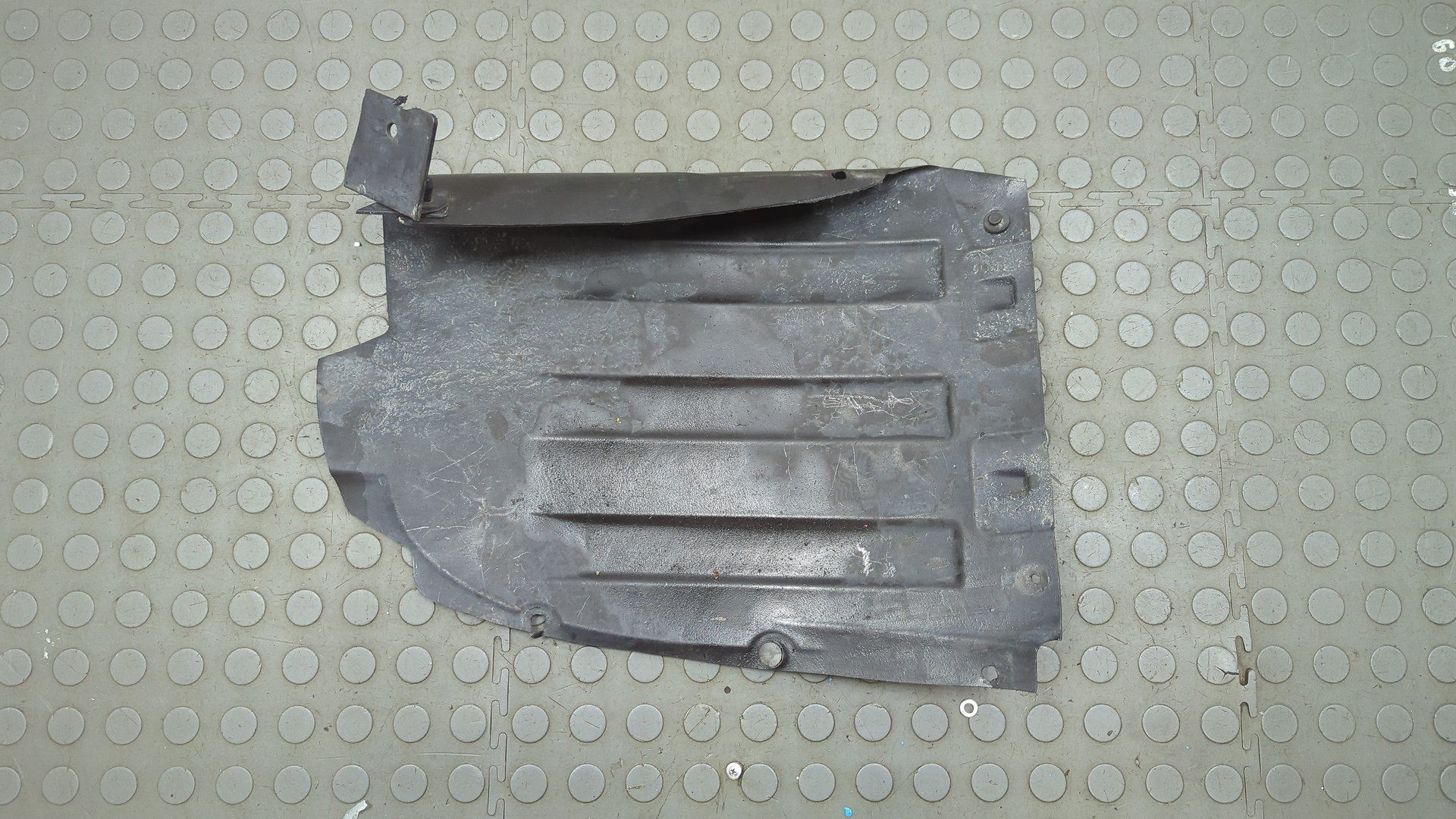 Локер передний правый