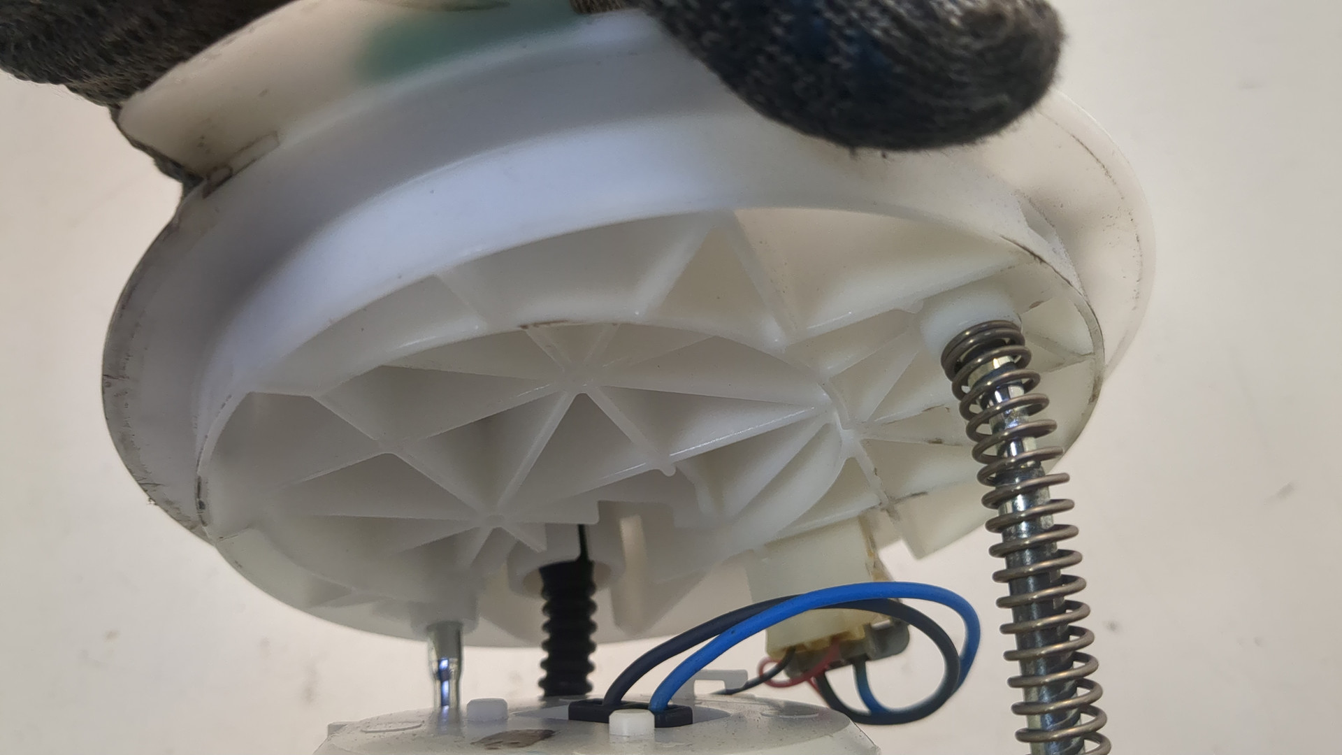 Насос топливный электрический