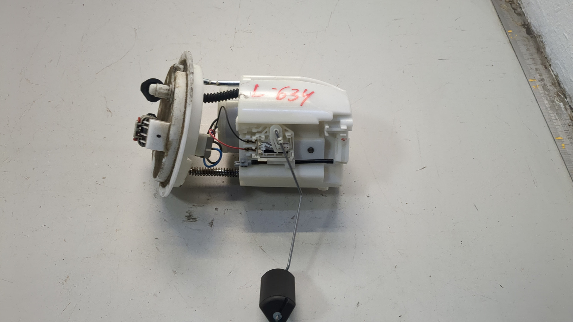 Насос топливный электрический