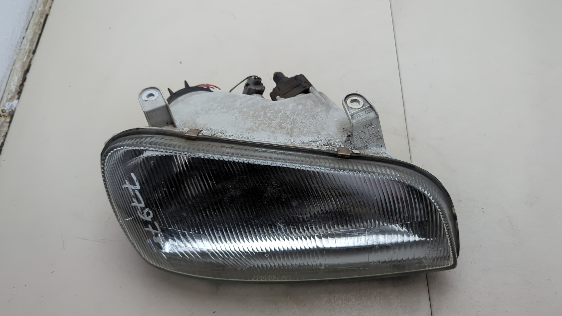 Фара правая