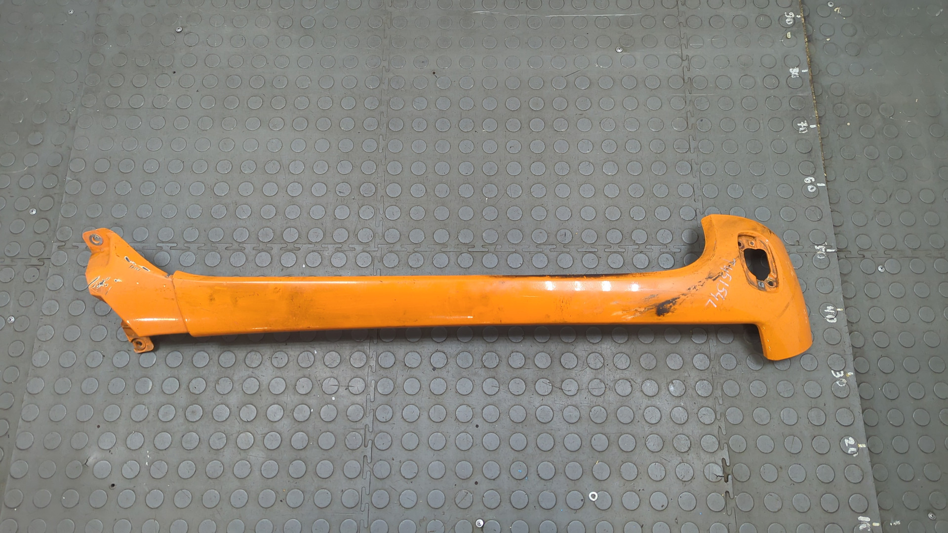 Накладка (кузов наружные)