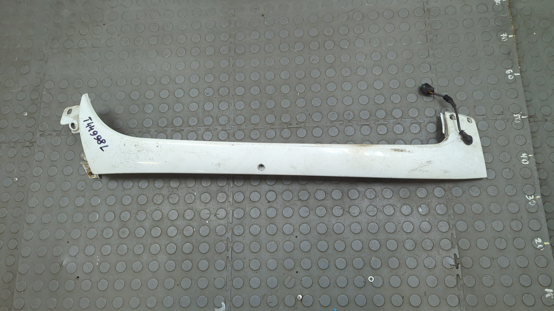 Накладка (кузов наружные)