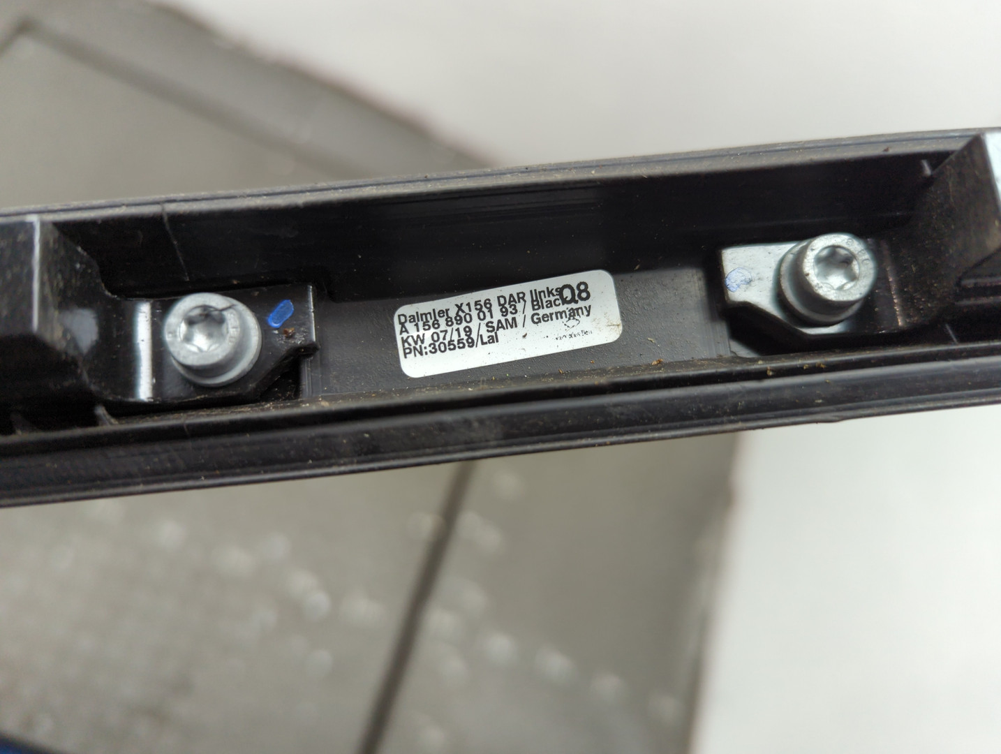 Рейлинг (релинг) левый (планка на крышу)