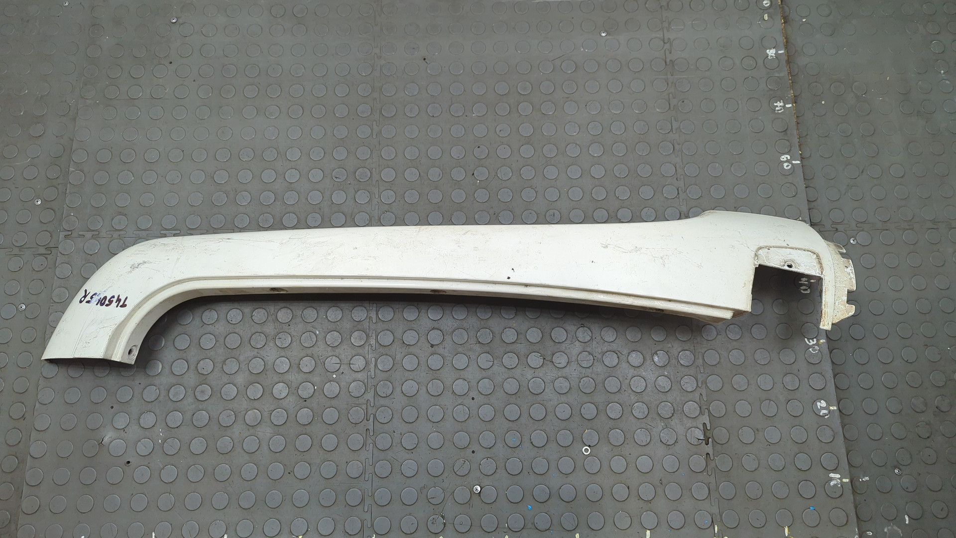 Накладка (кузов наружные)