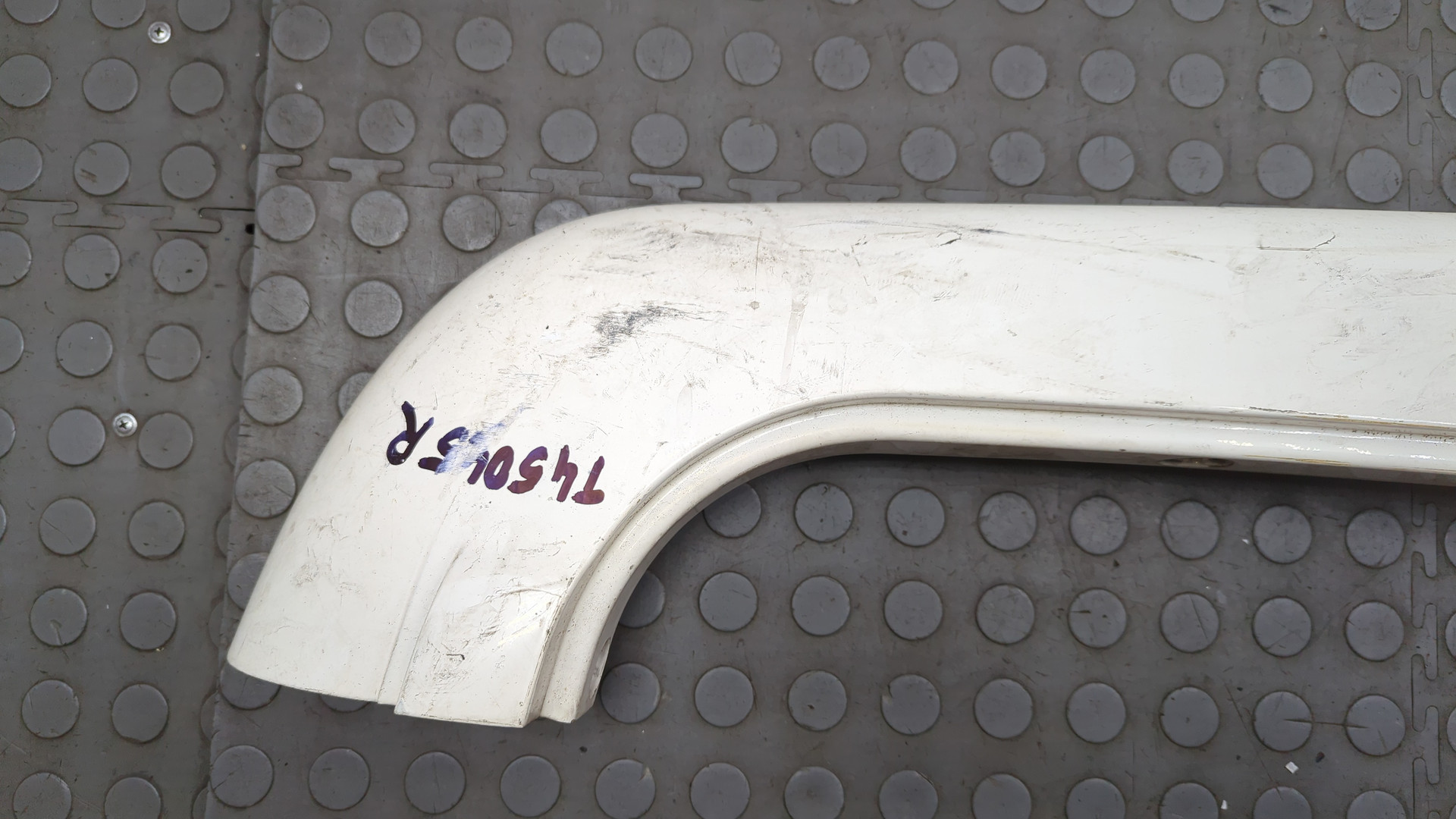 Накладка (кузов наружные)