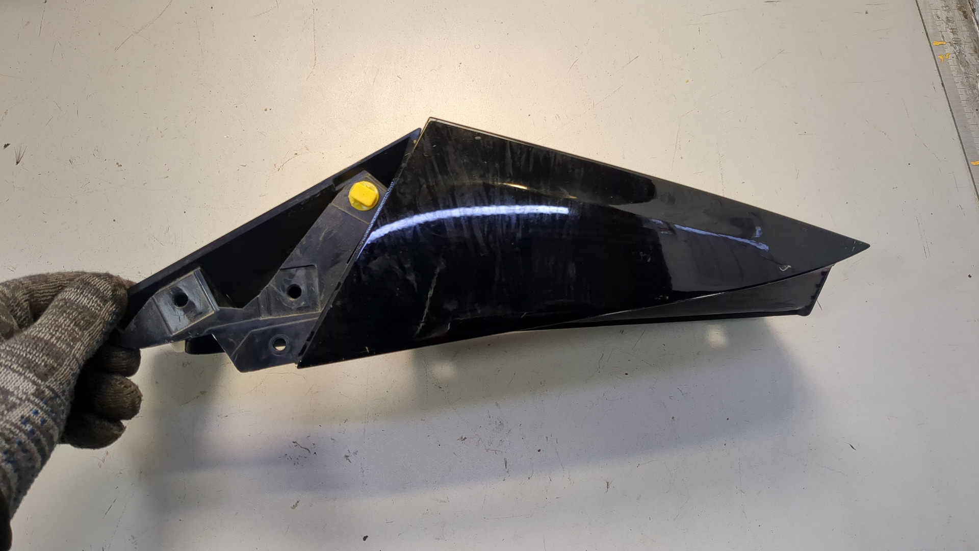 Накладка заднего крыла левого