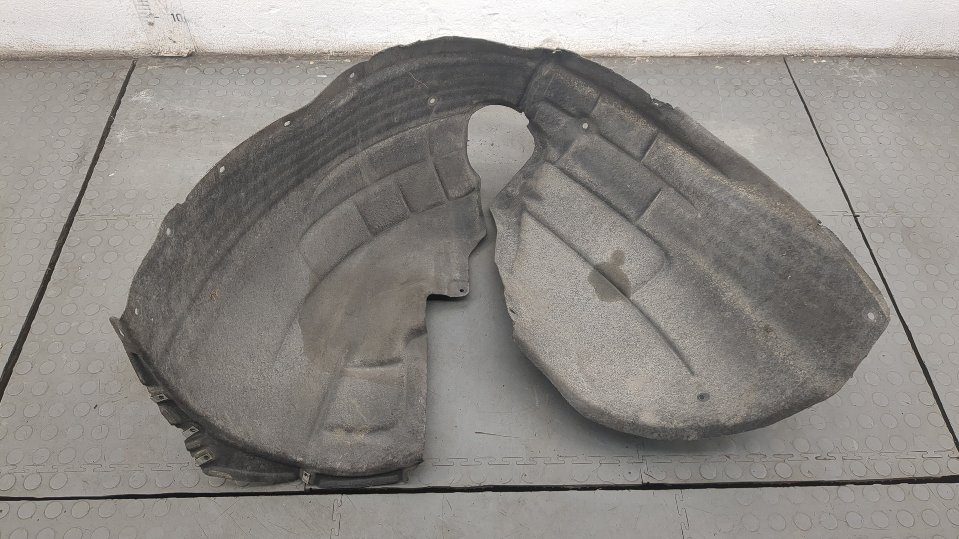 Локер передний левый