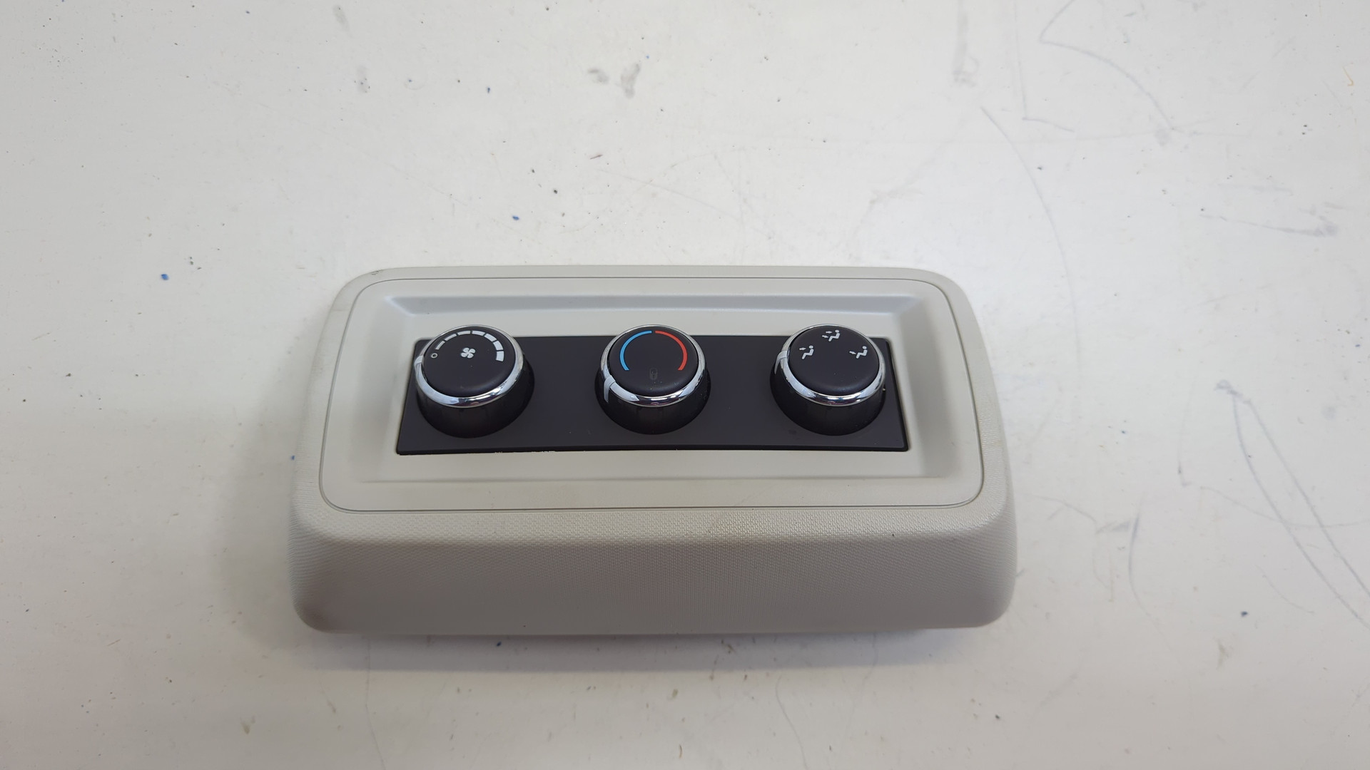 Переключатель отопителя