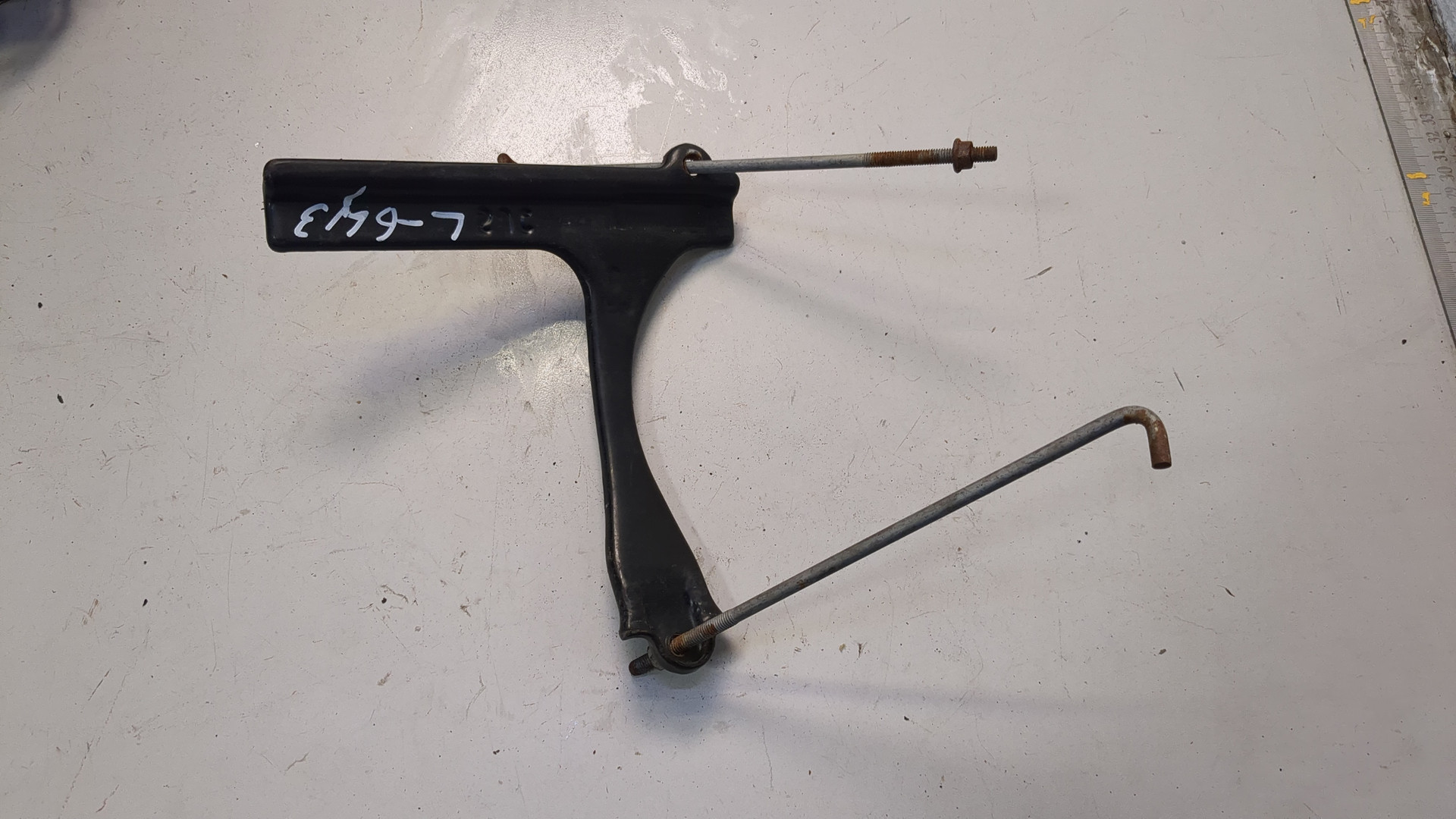 Кронштейн (сопут. товар)