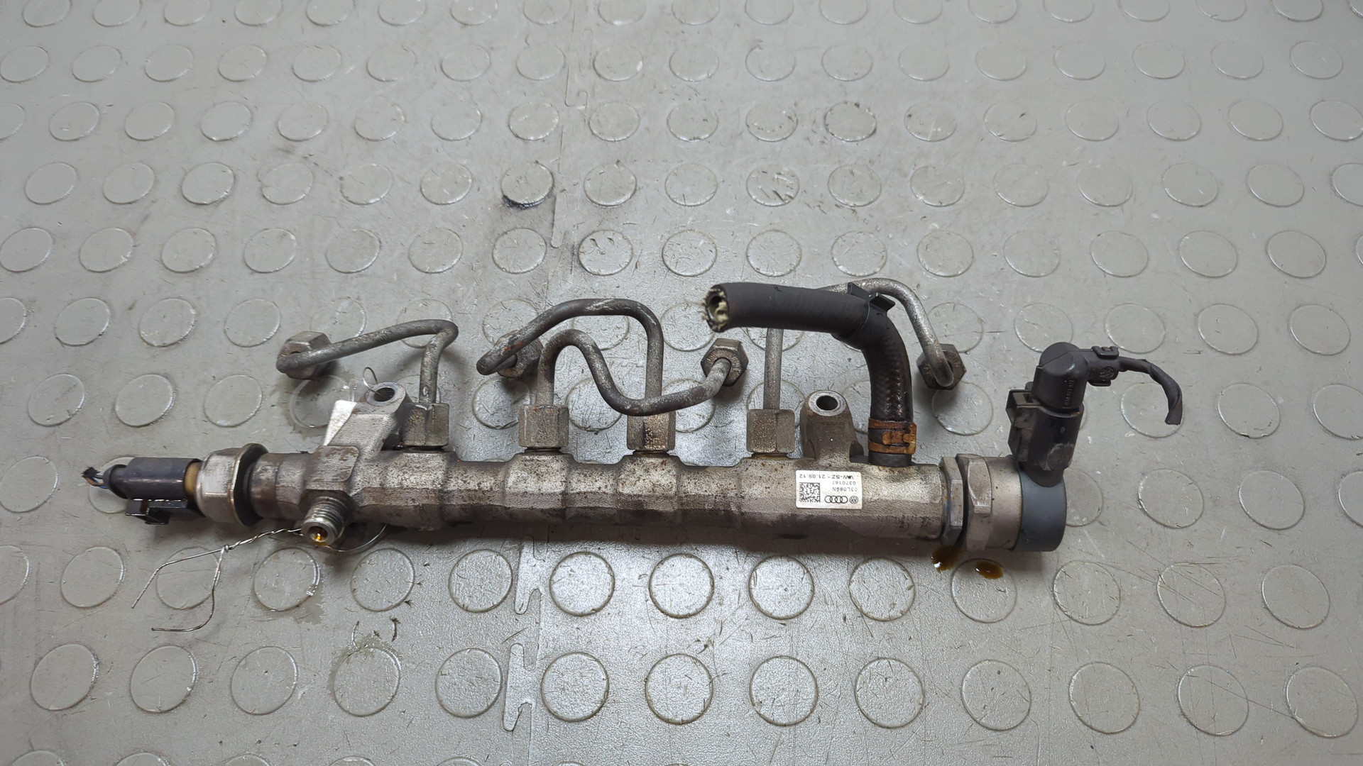 Рейка топливная (рампа)