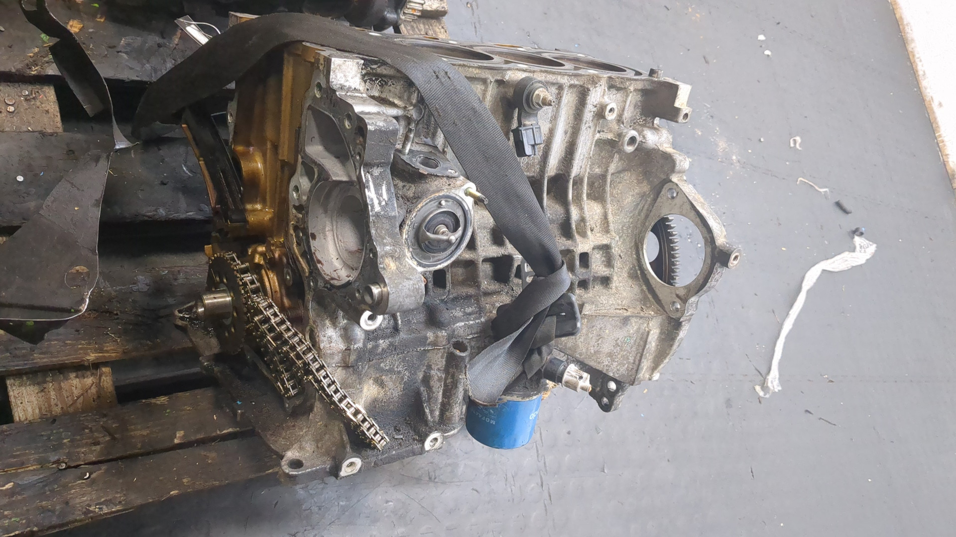 Блок двигателя