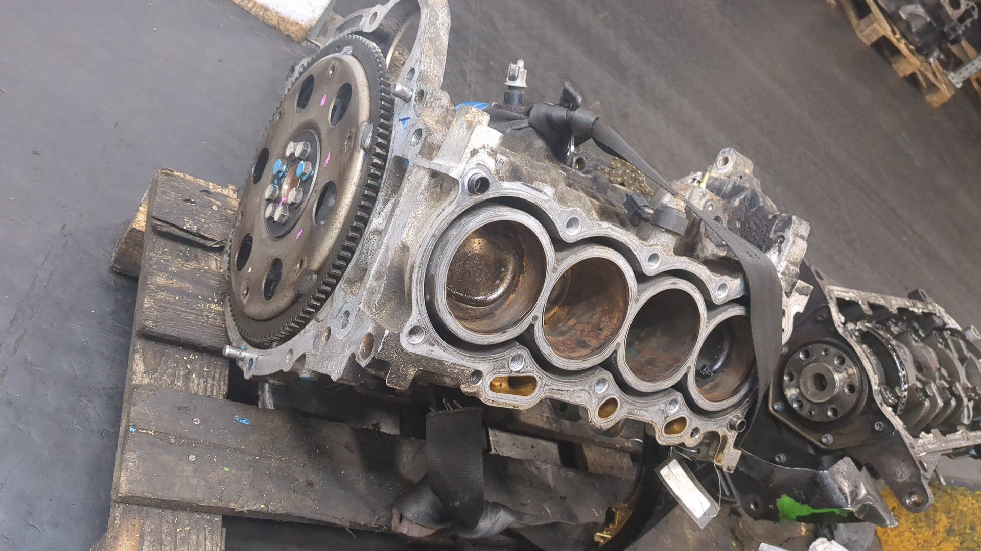 Блок двигателя