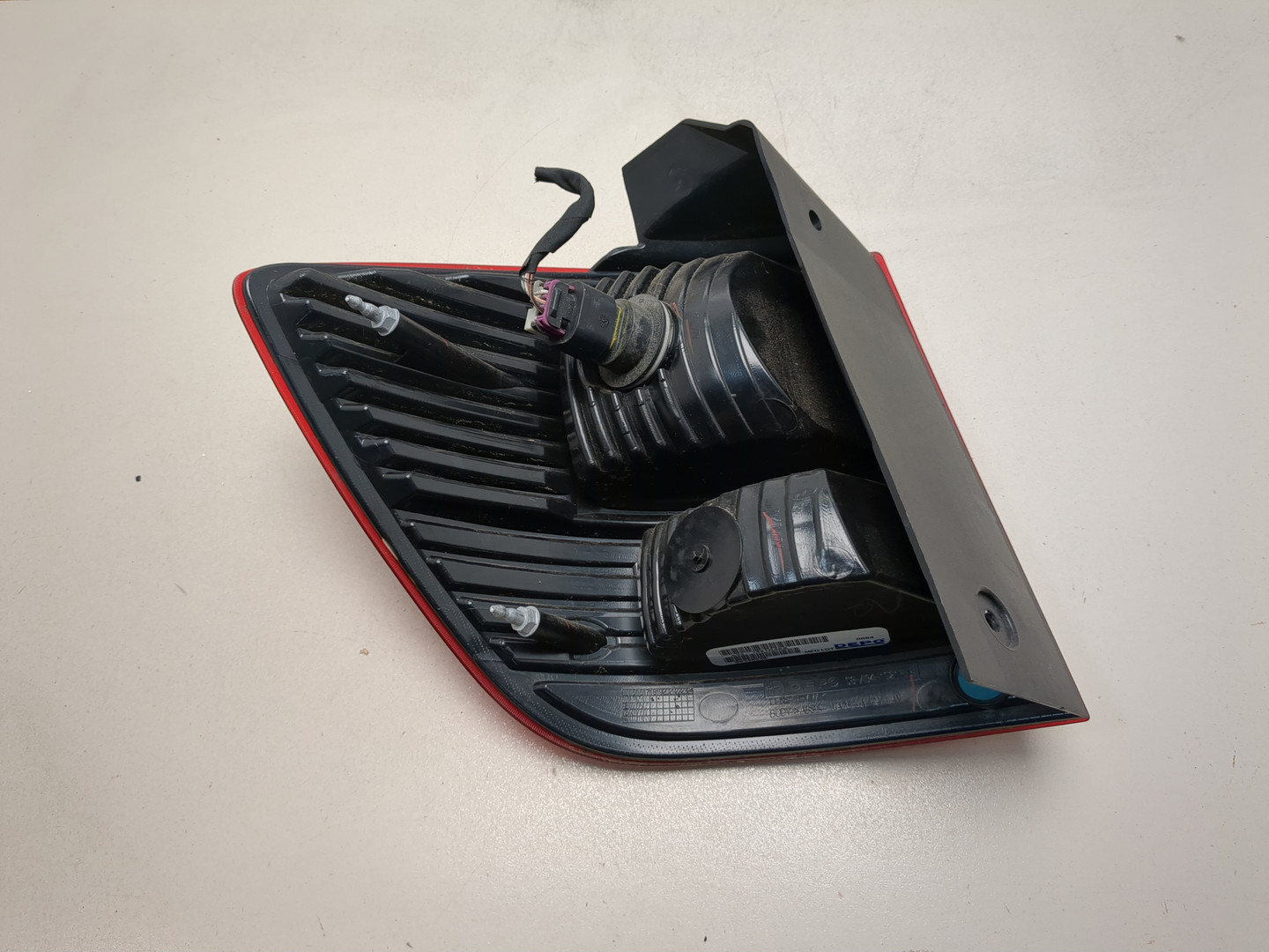 Фонарь задний правый