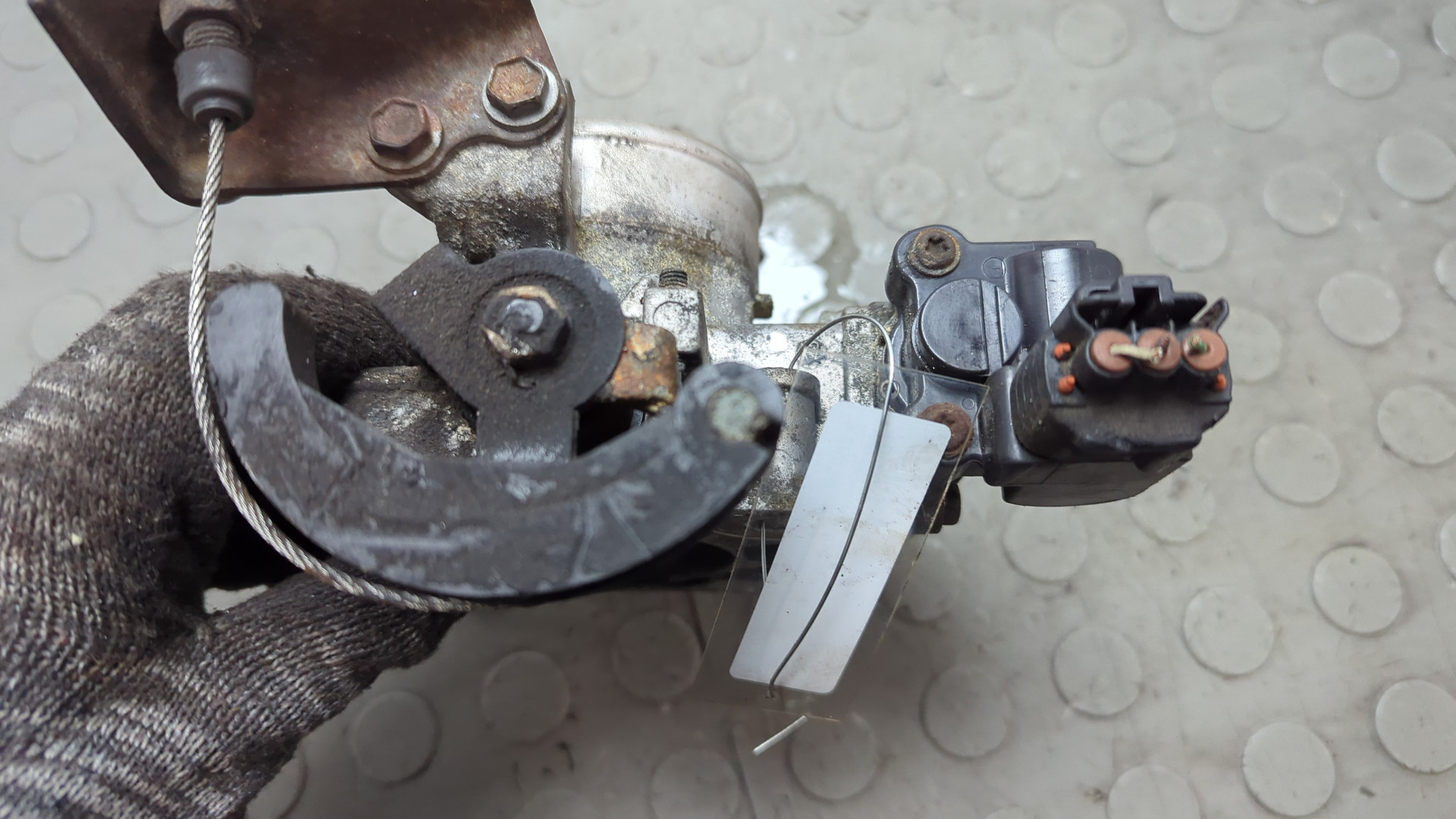 Заслонка дроссельная электрическая