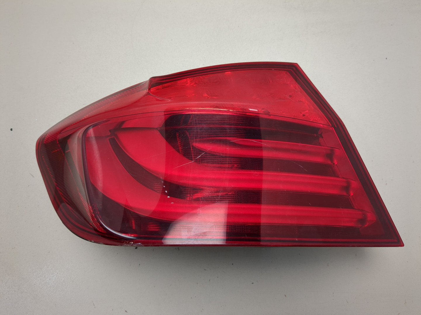 Фонарь задний левый