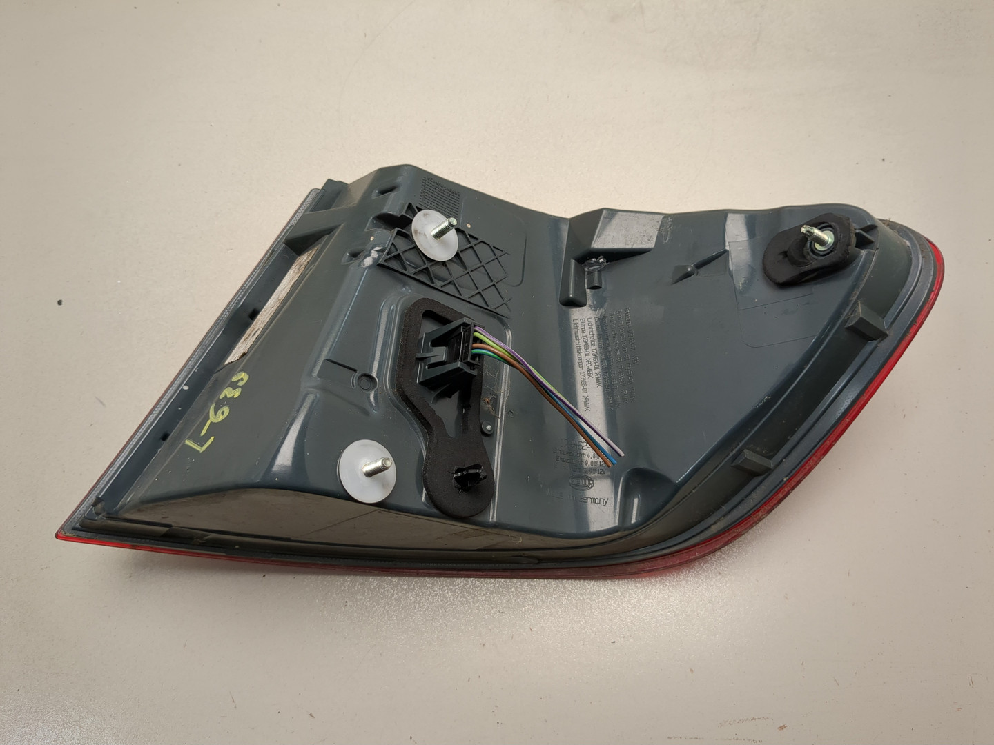 Фонарь задний левый