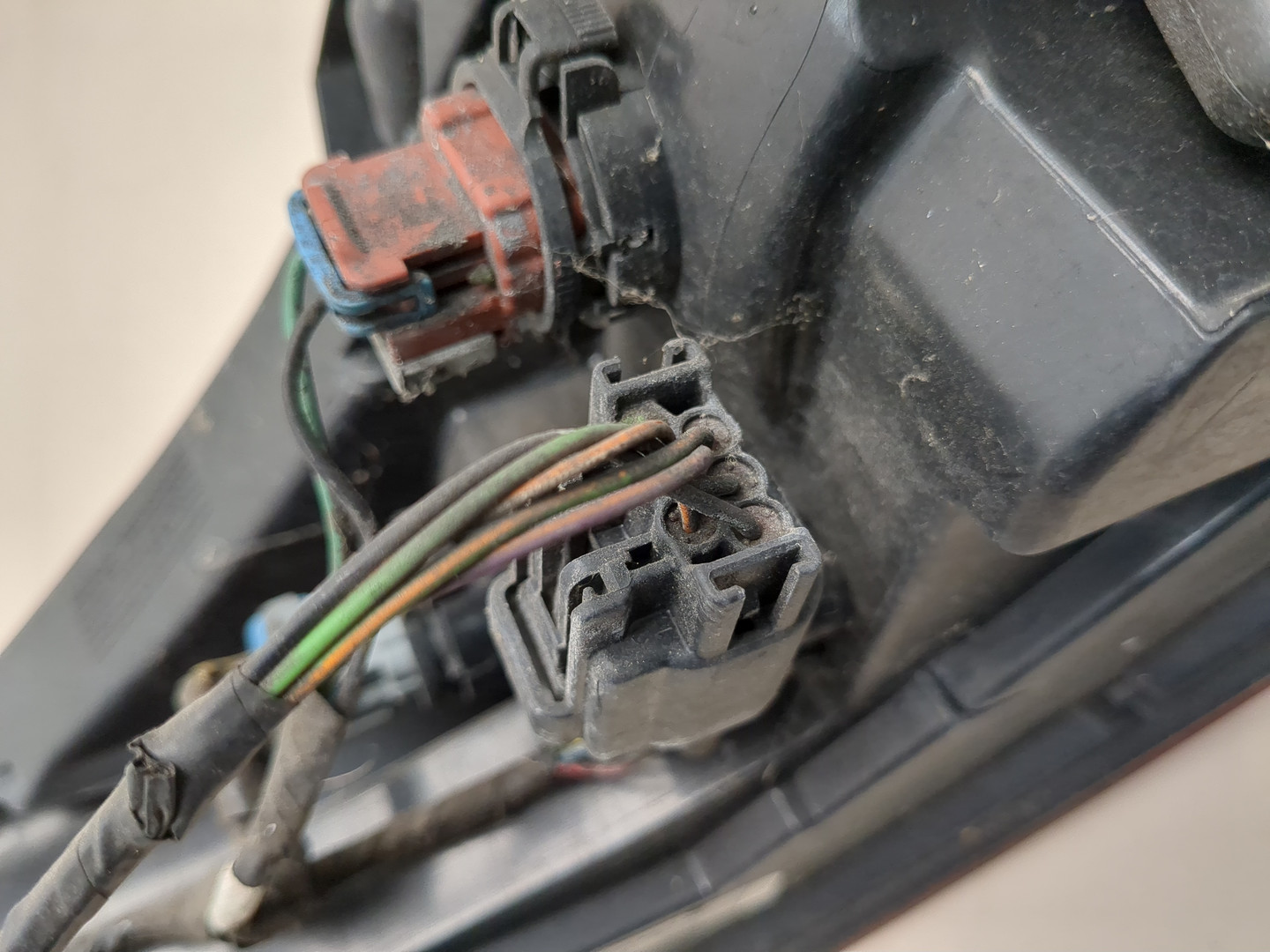 Фонарь задний правый