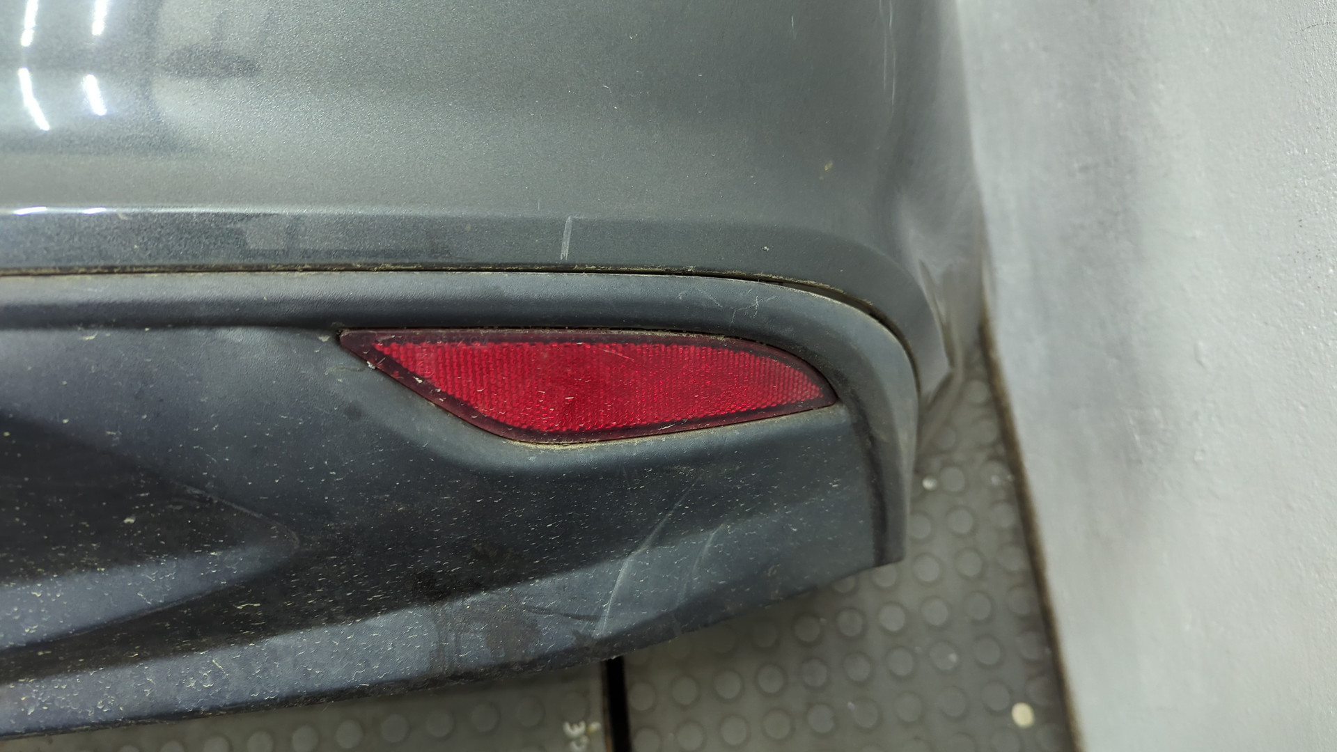 Бампер задний