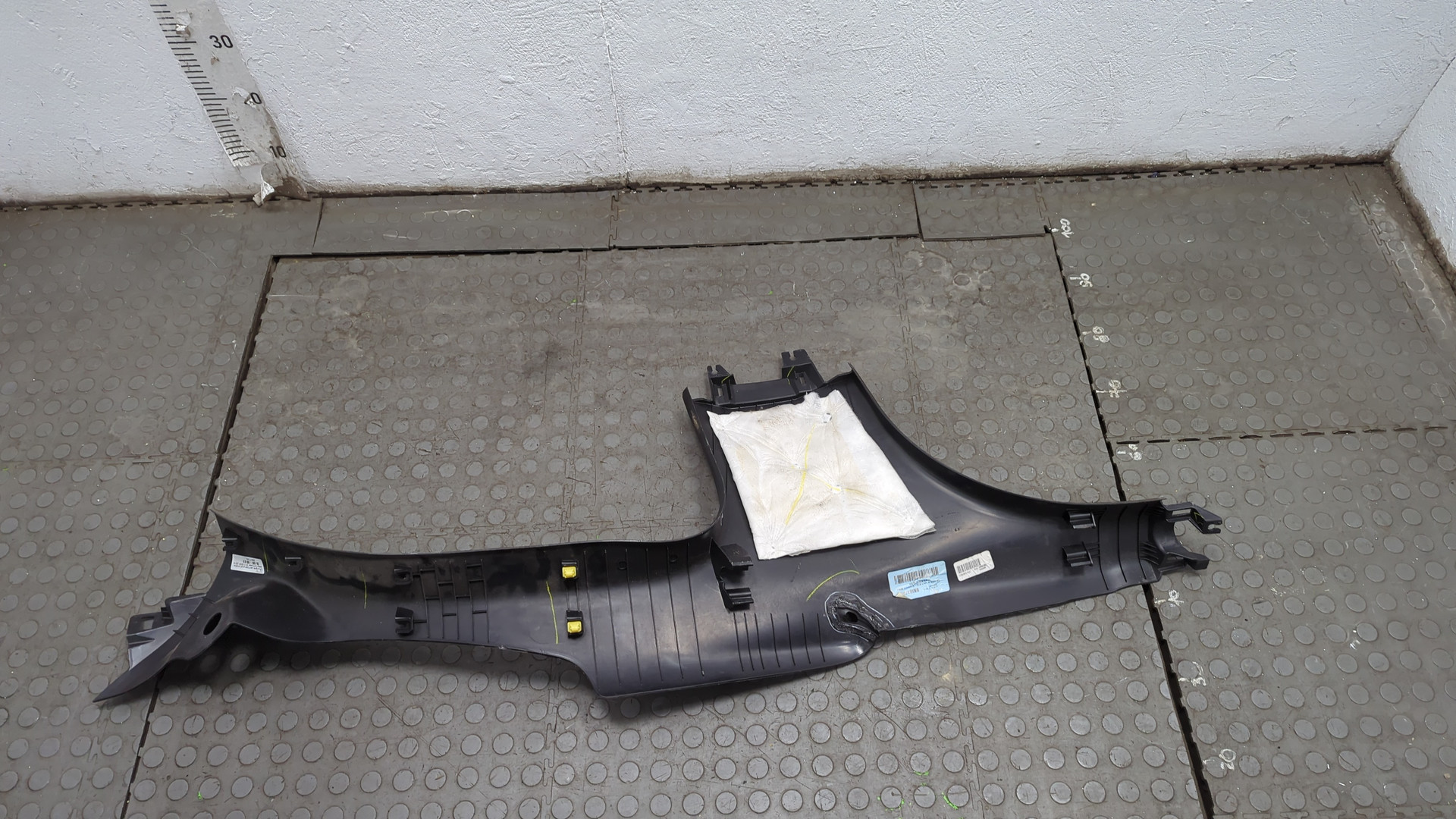 Обшивка стойки