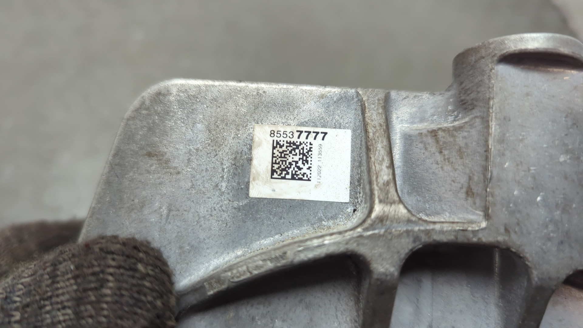 Опора КПП правая