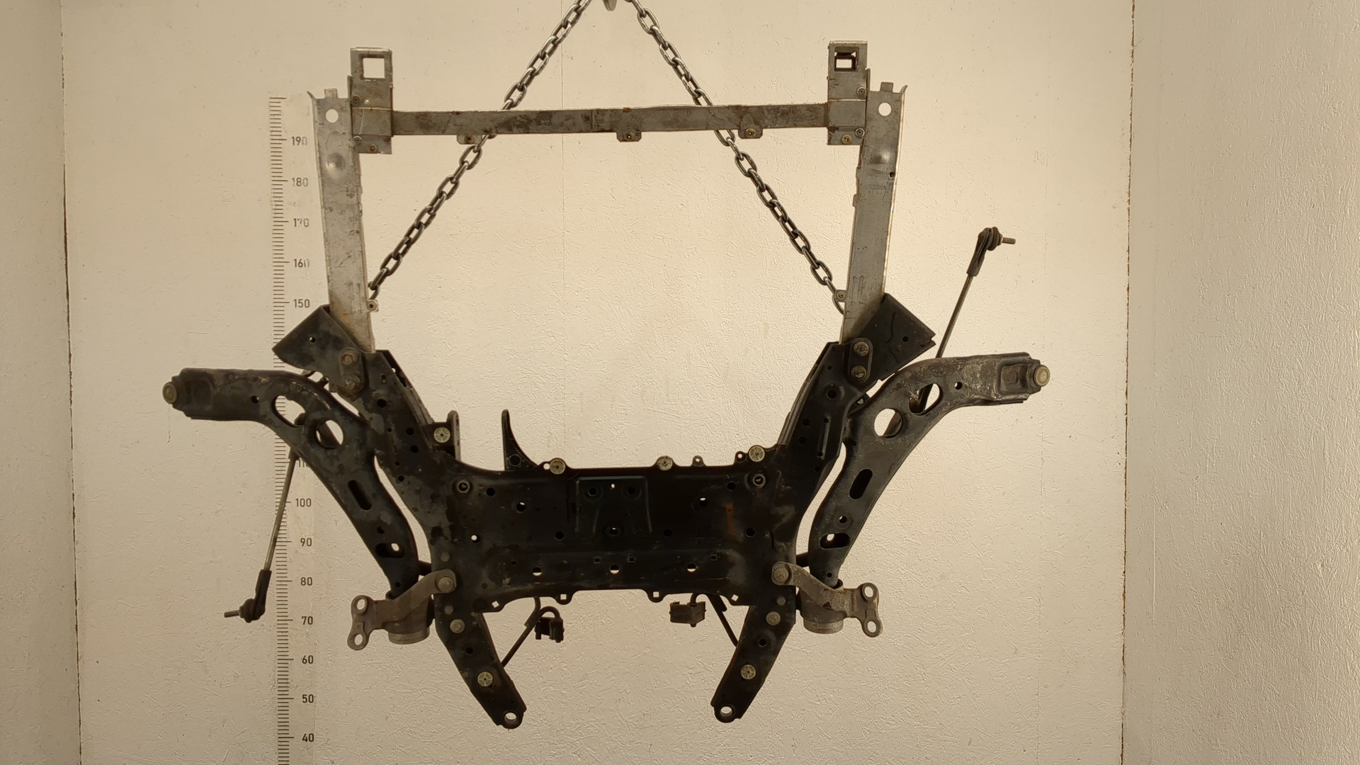 Балка подмоторная