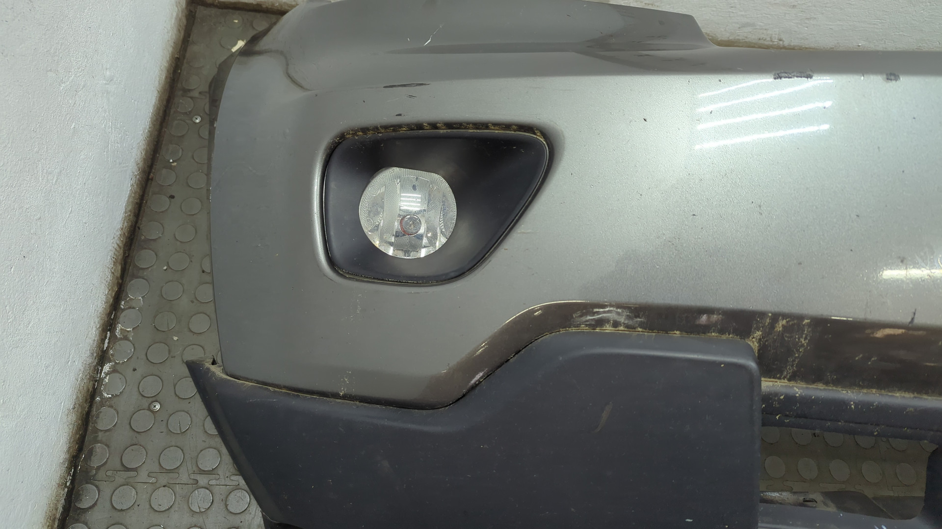 Бампер передний