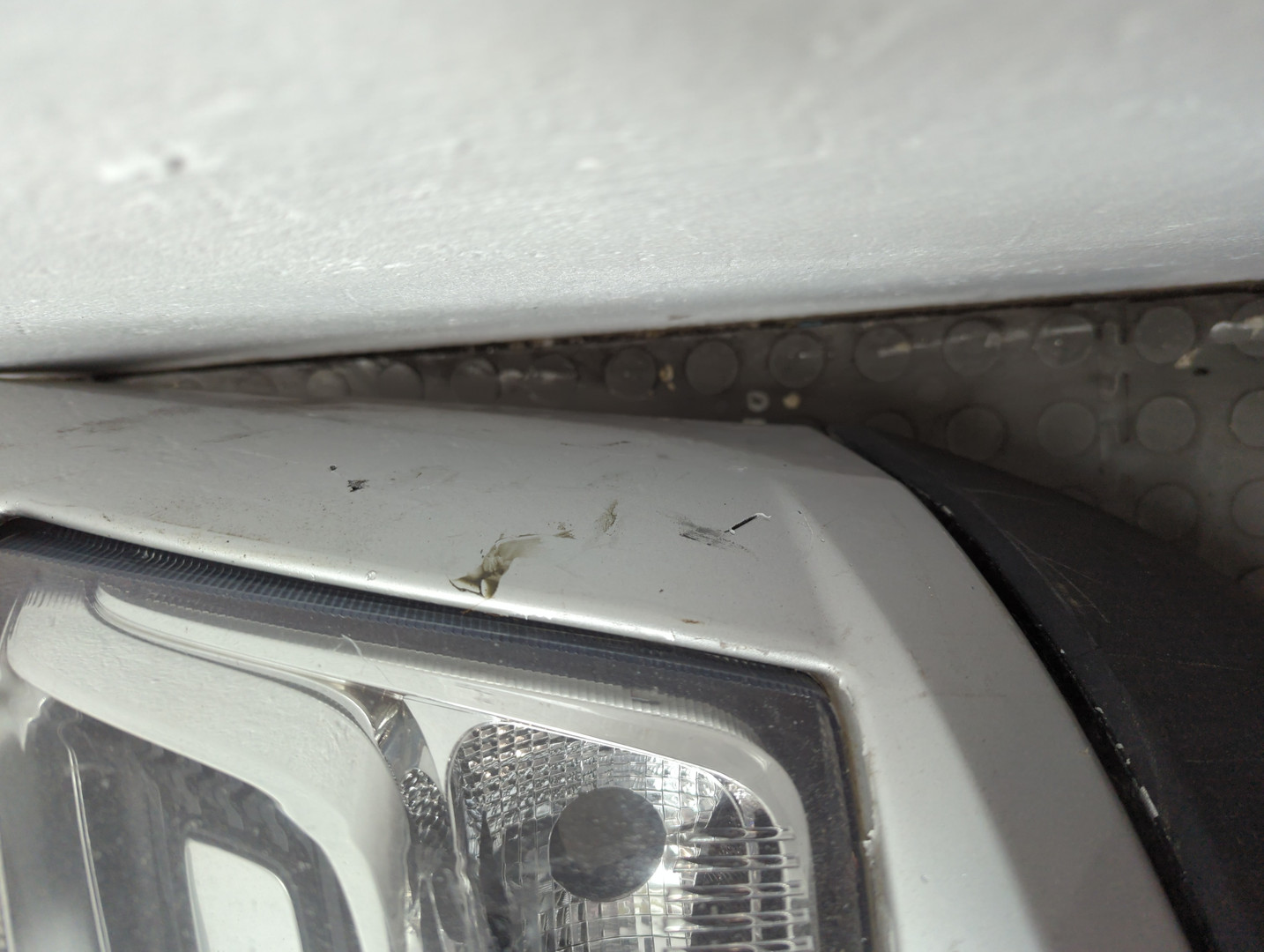 Бампер передний