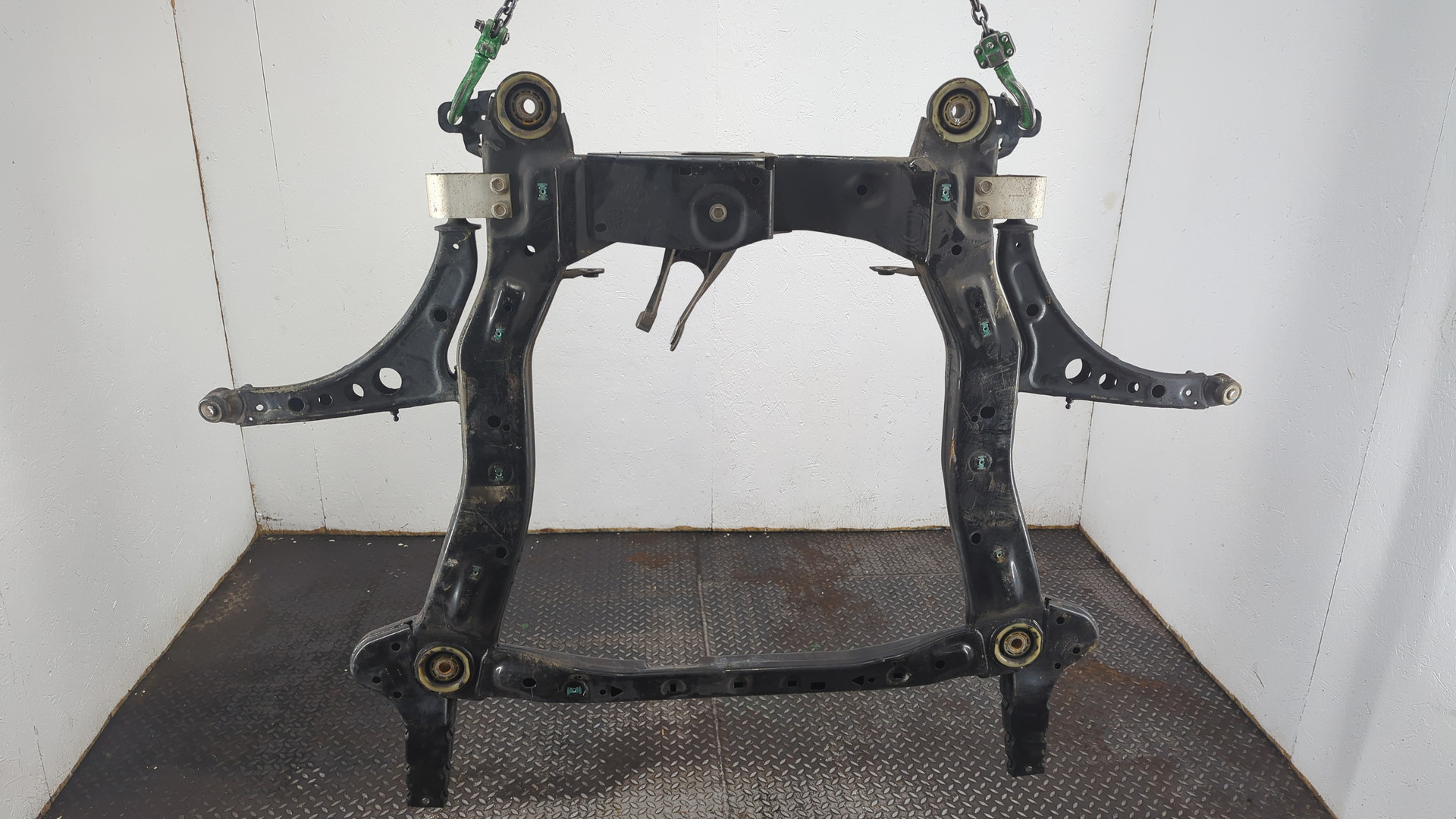 Балка подмоторная