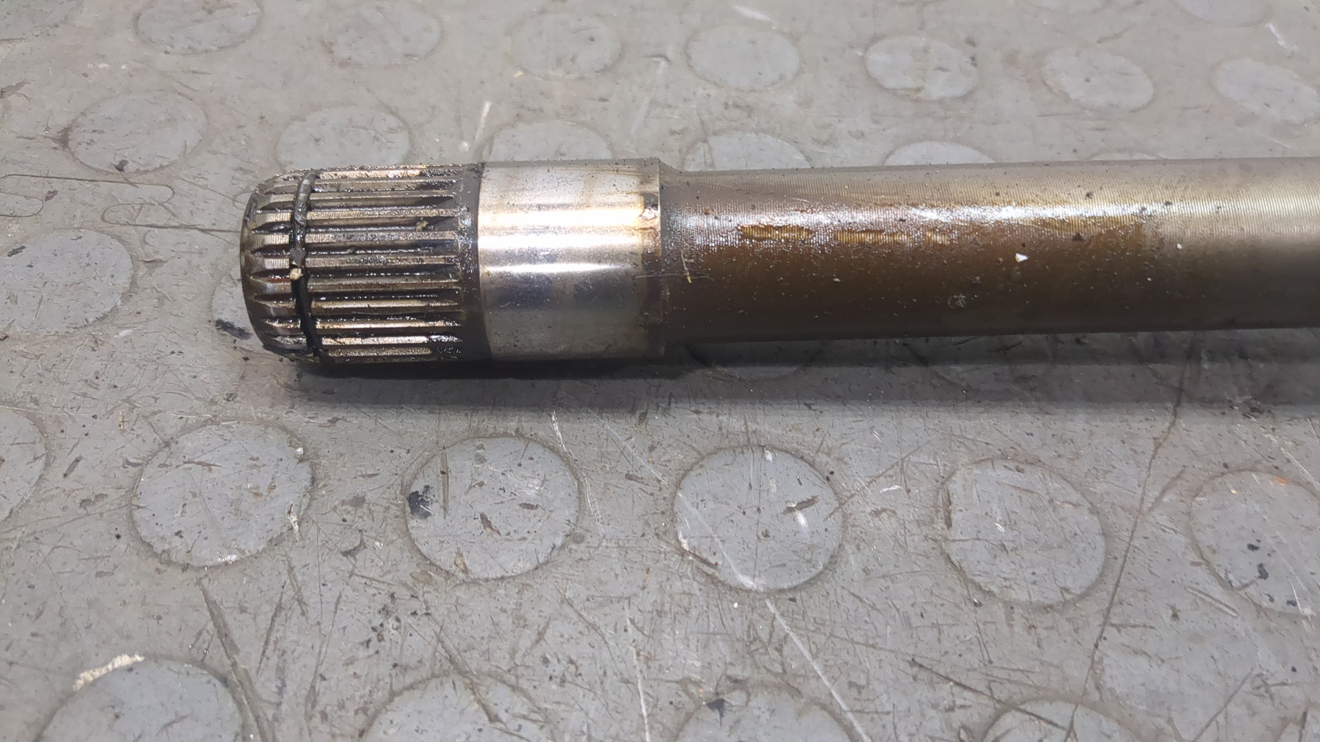 Полуось передняя правая