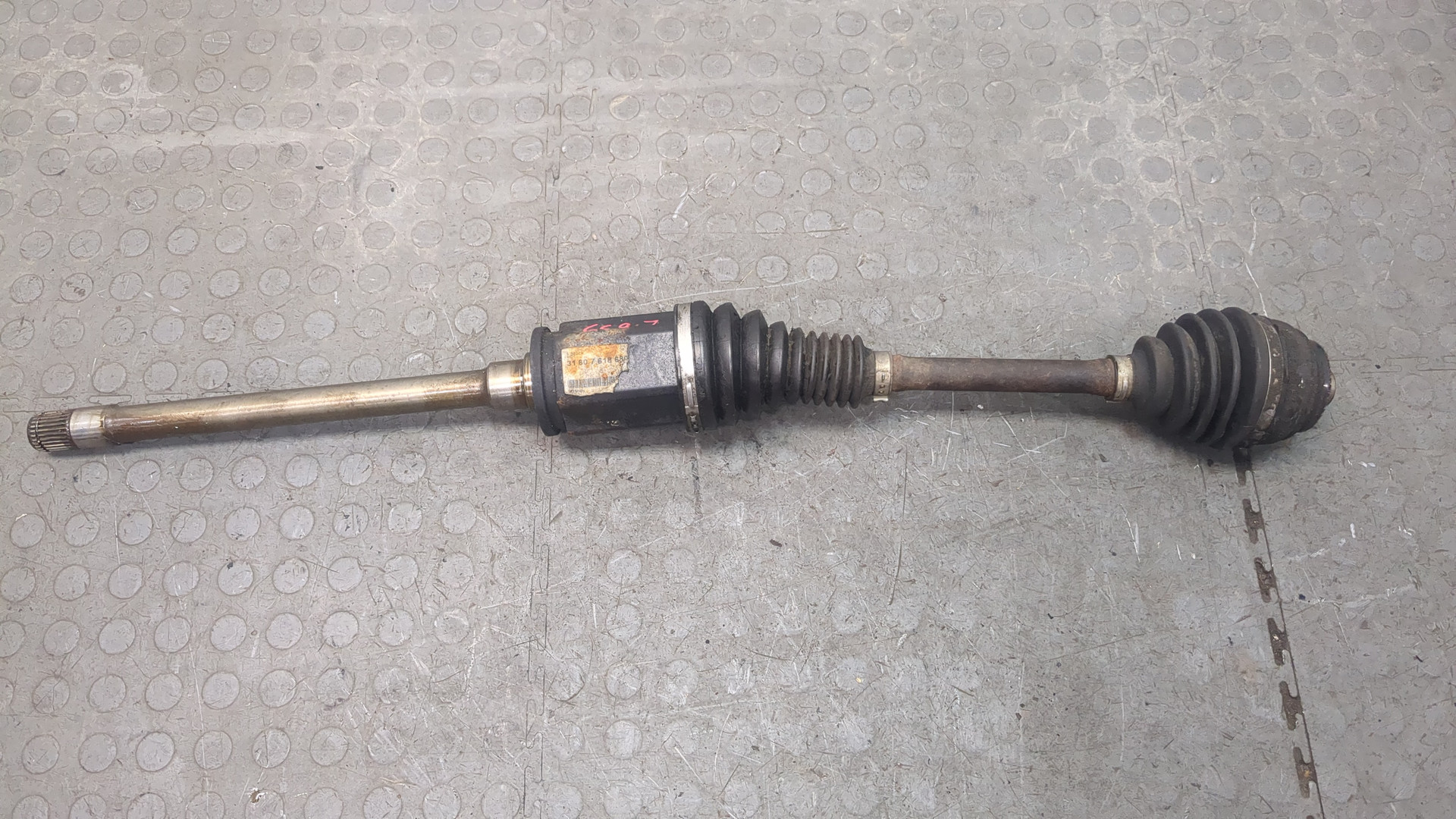 Полуось передняя правая