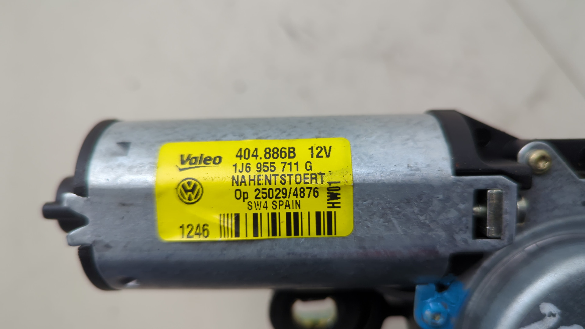 Моторчик стеклоочистителя задний