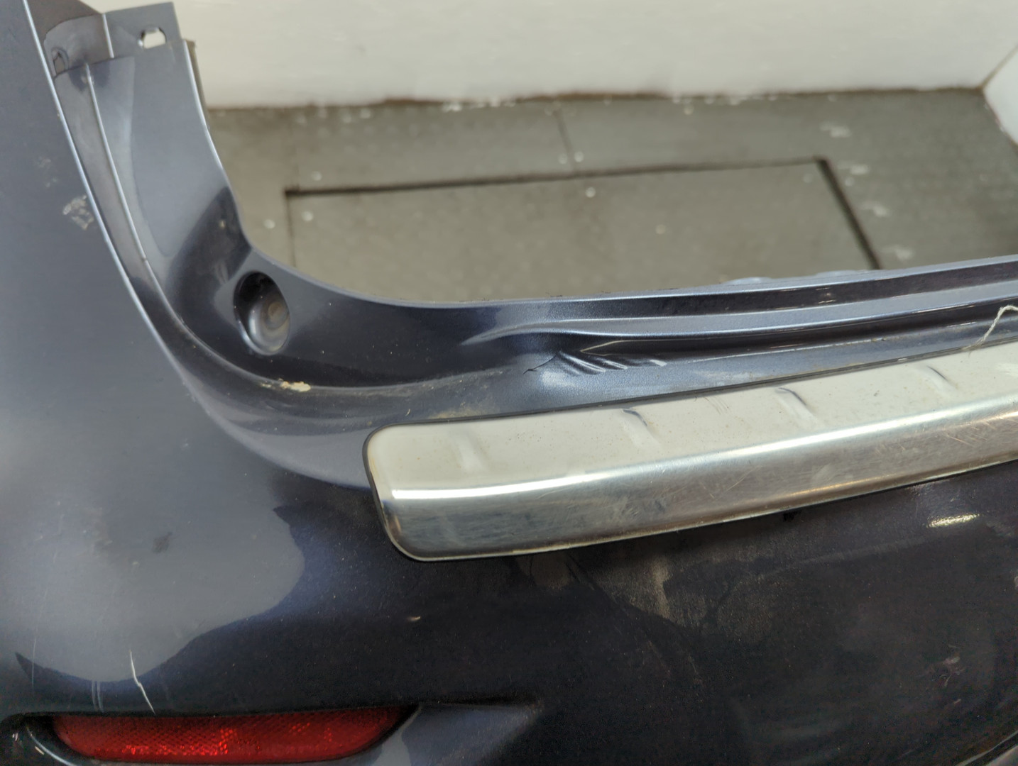 Бампер задний