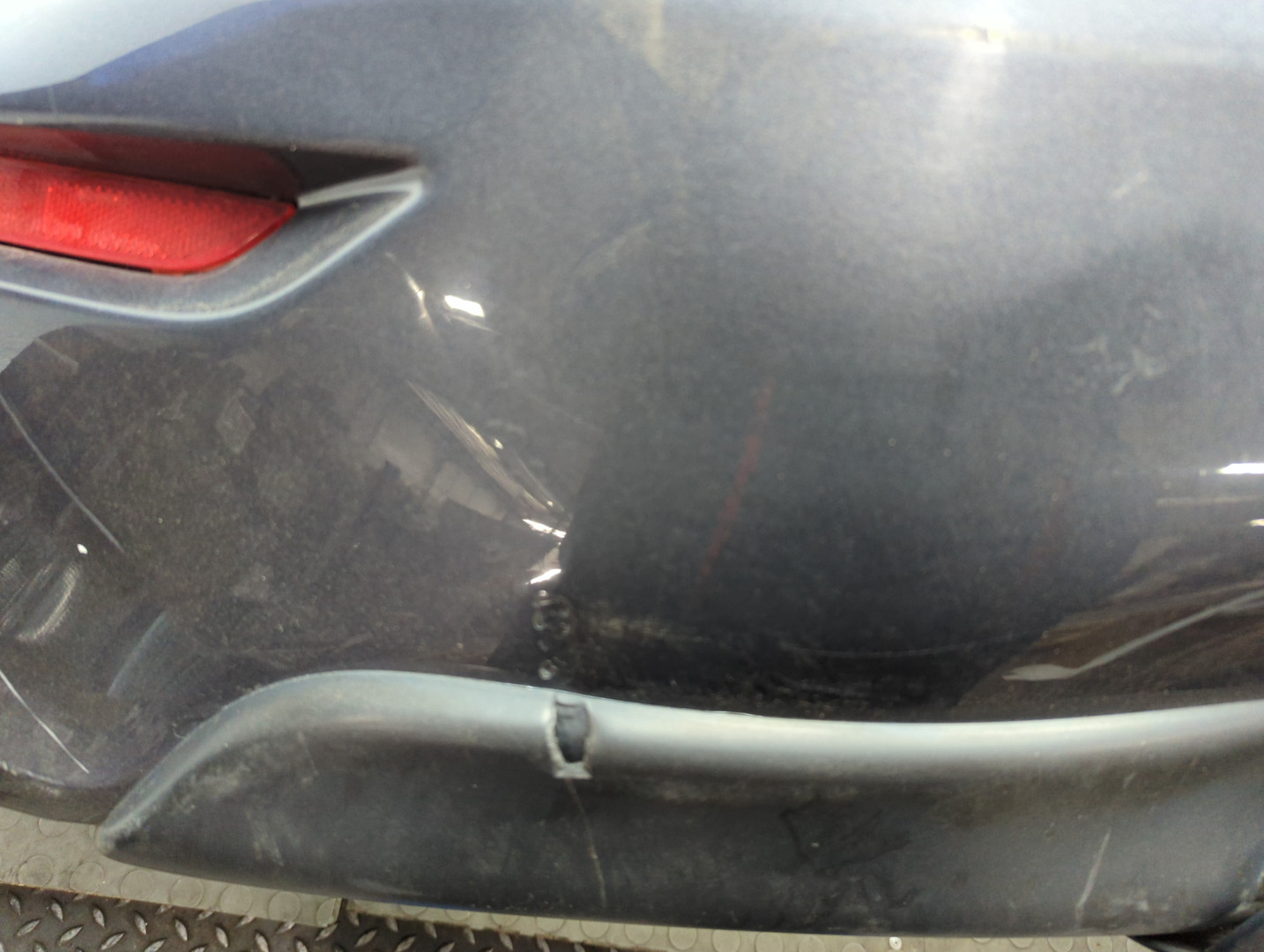 Бампер задний