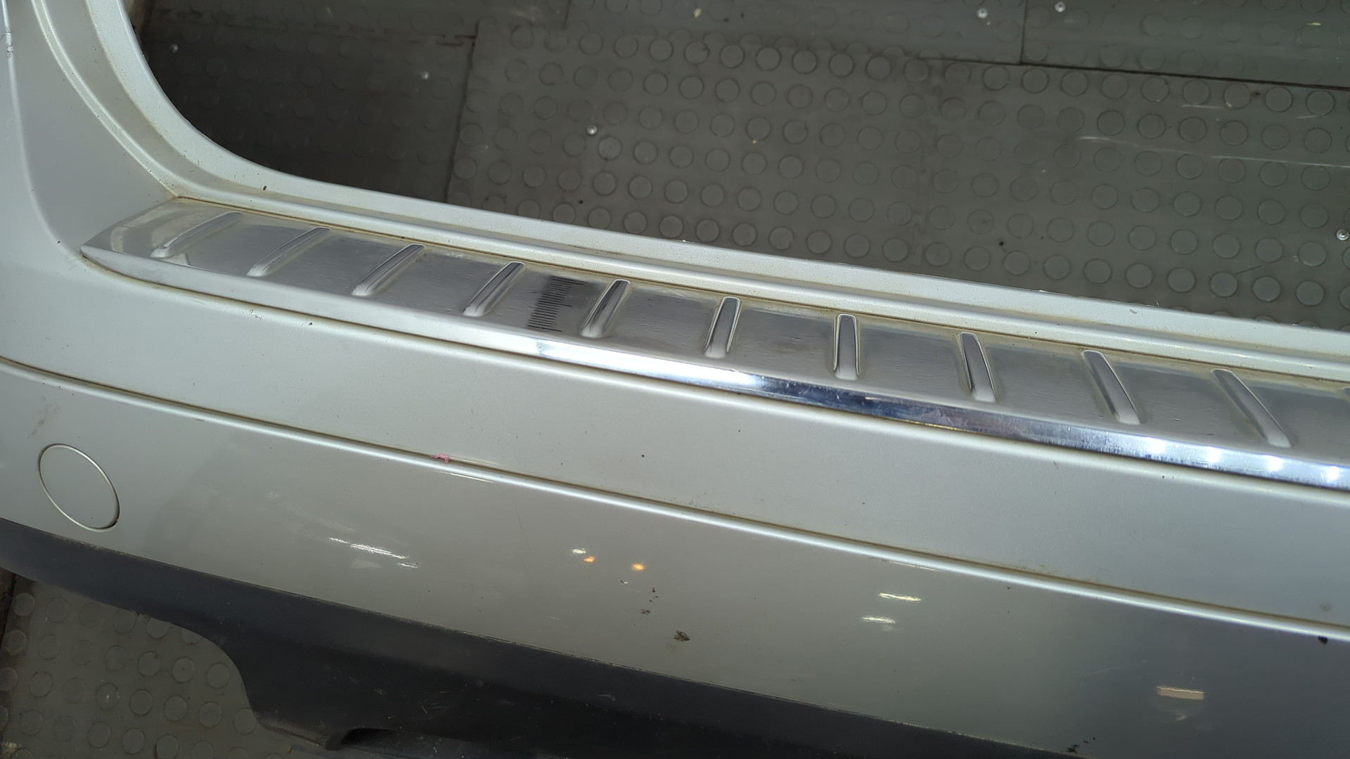 Бампер задний