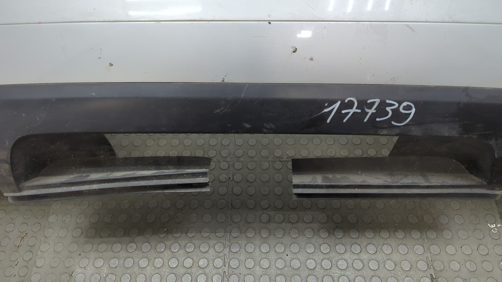 Бампер задний