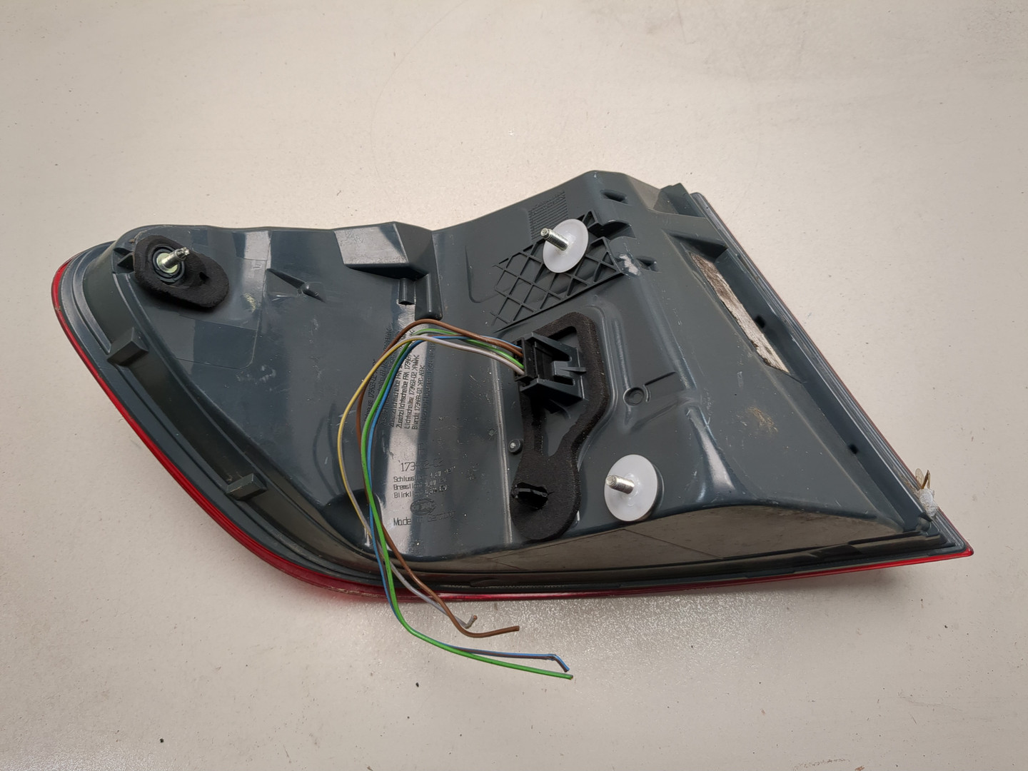 Фонарь задний правый