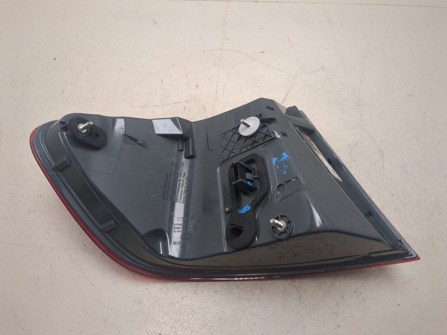 Фонарь задний правый