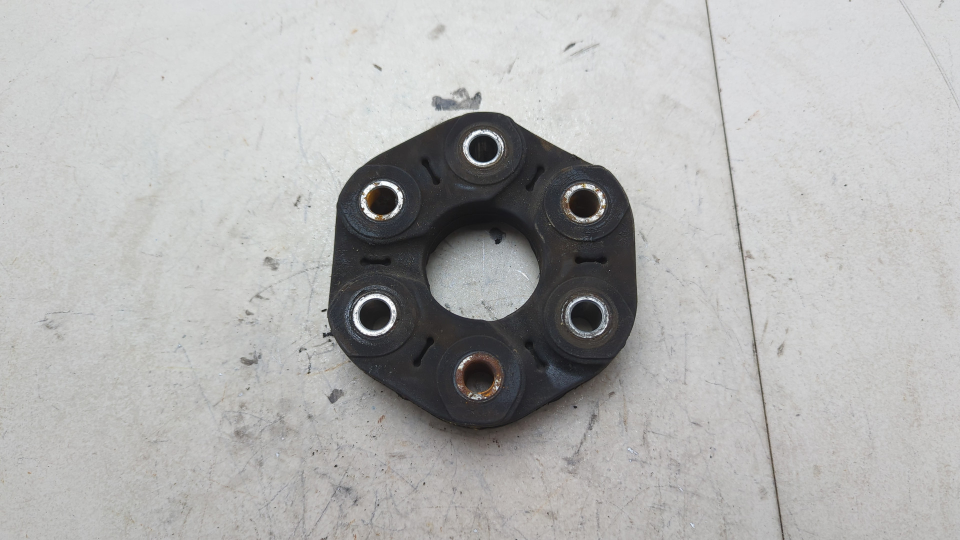 Муфта эластичная карданного вала