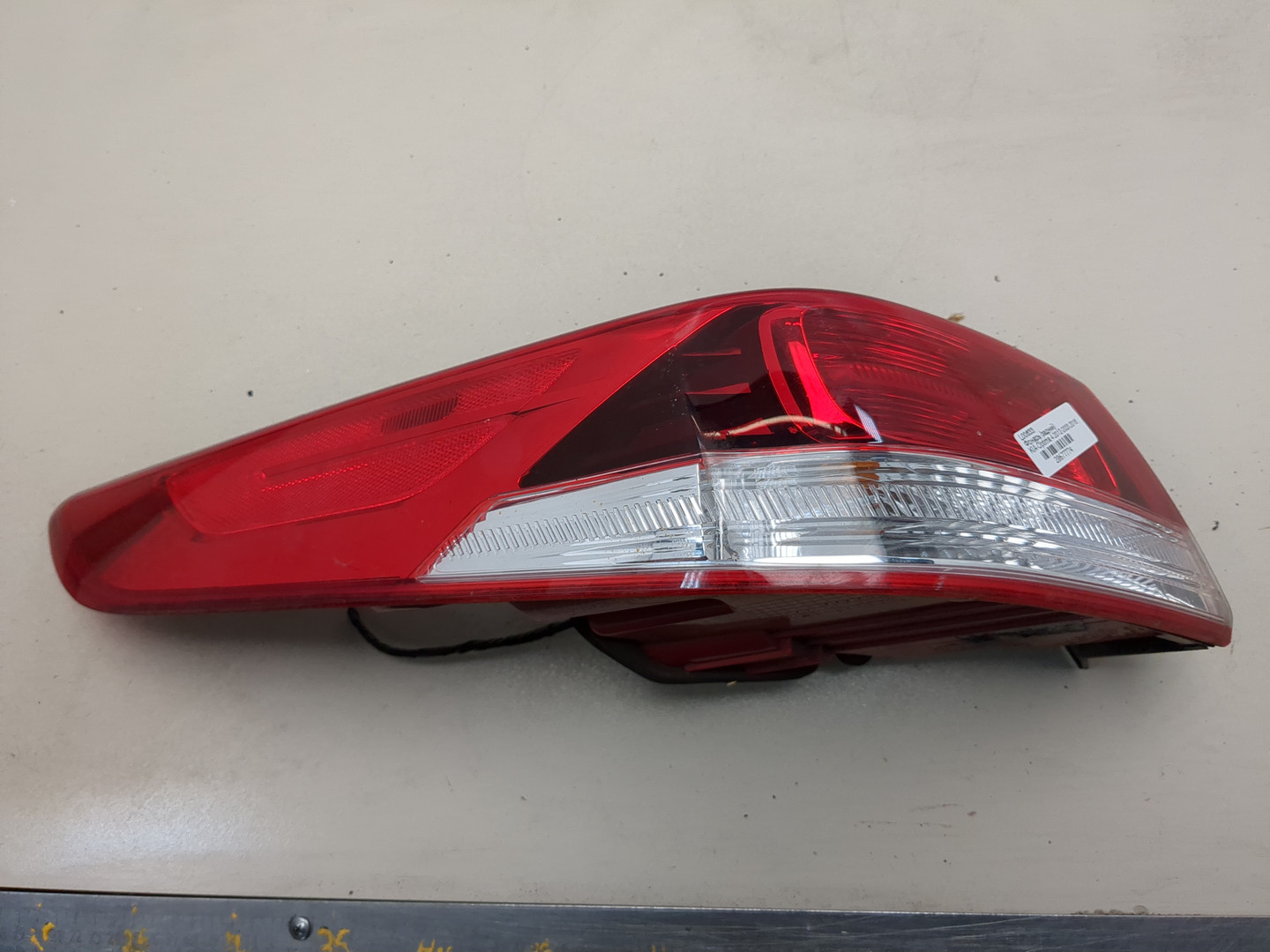 Фонарь задний левый