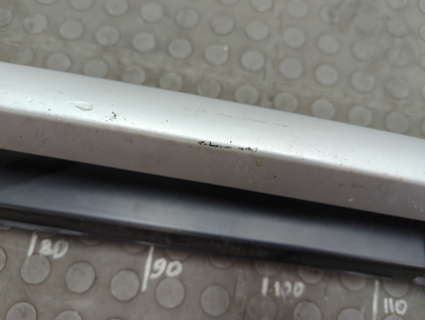 Рейлинг (релинг) левый (планка на крышу)