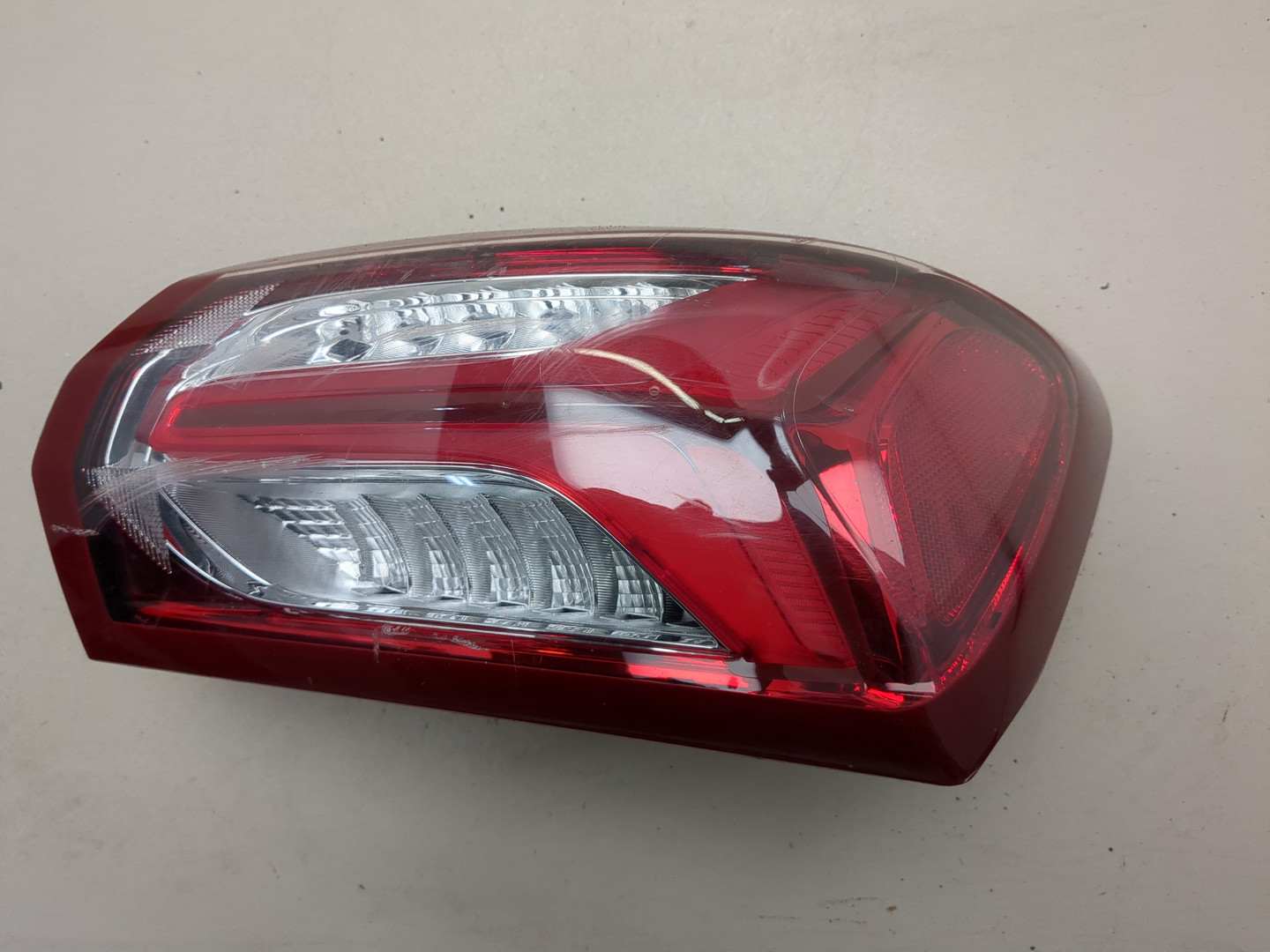 Фонарь задний правый