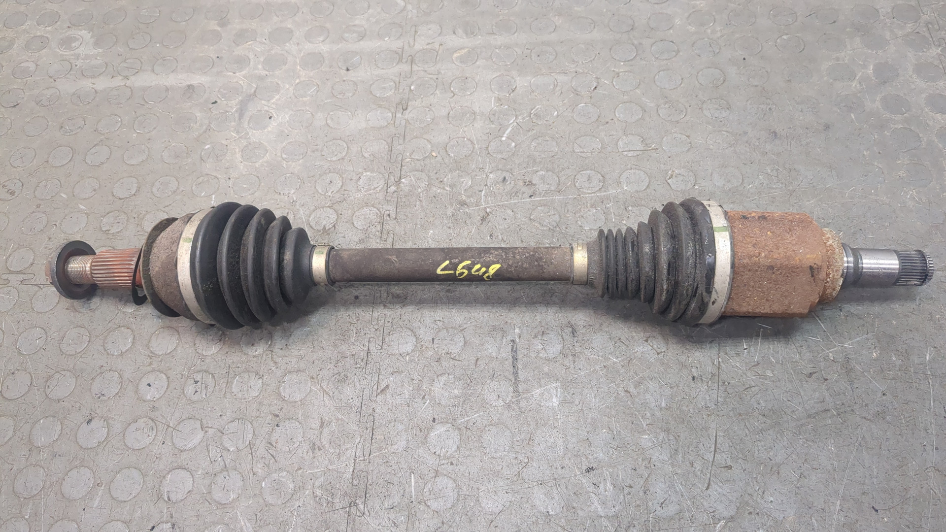 Полуось передняя левая