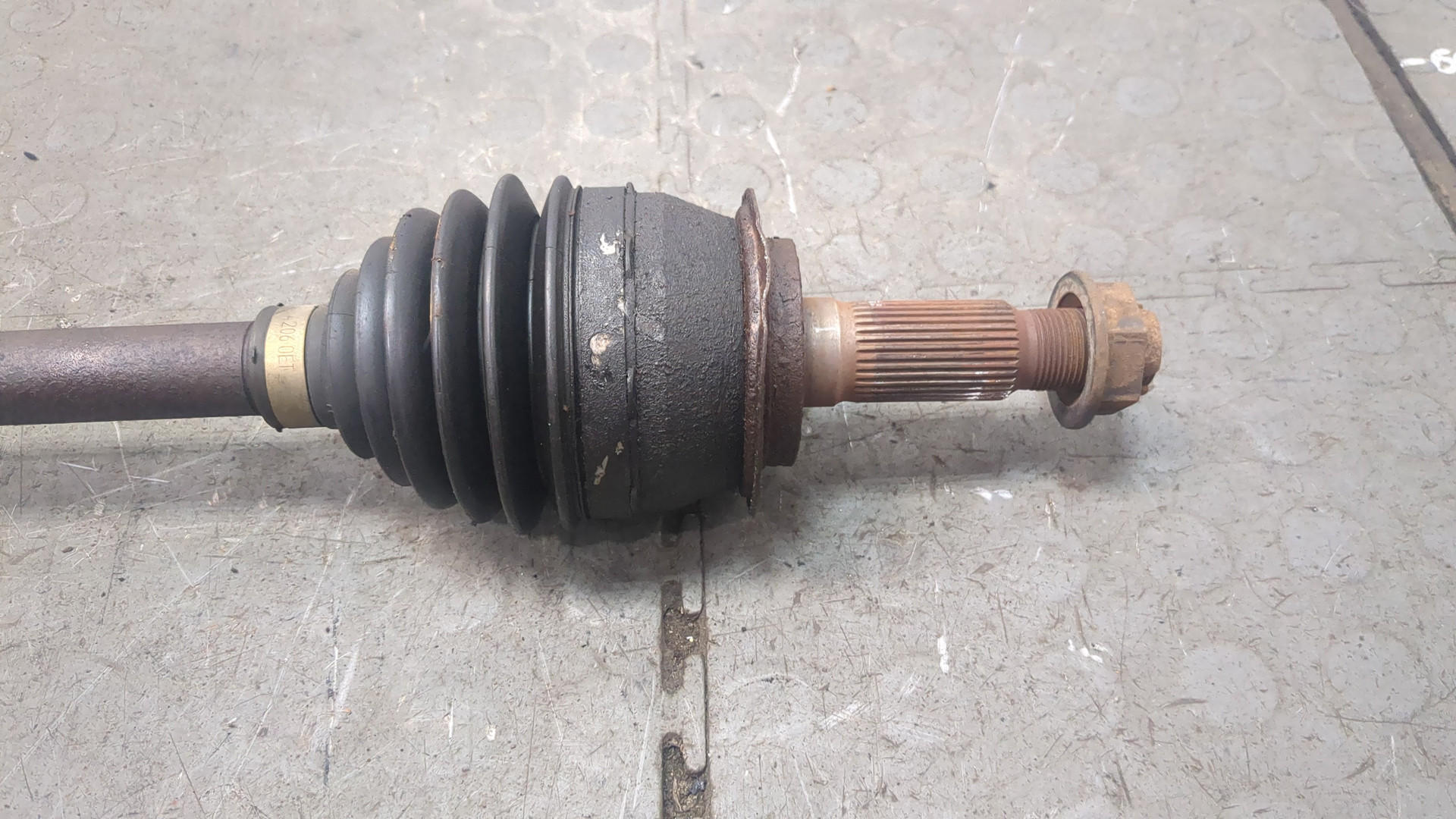 Полуось передняя правая