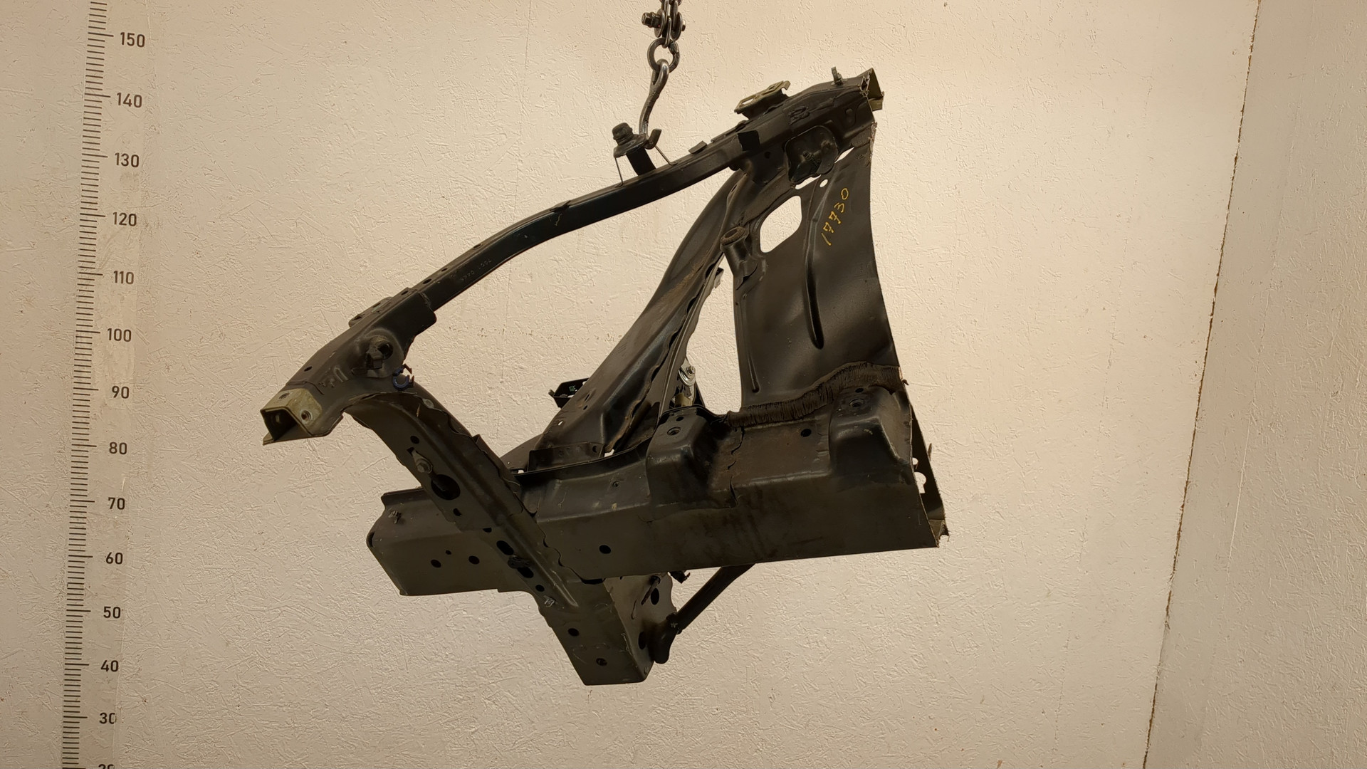 Лонжерон передний правый