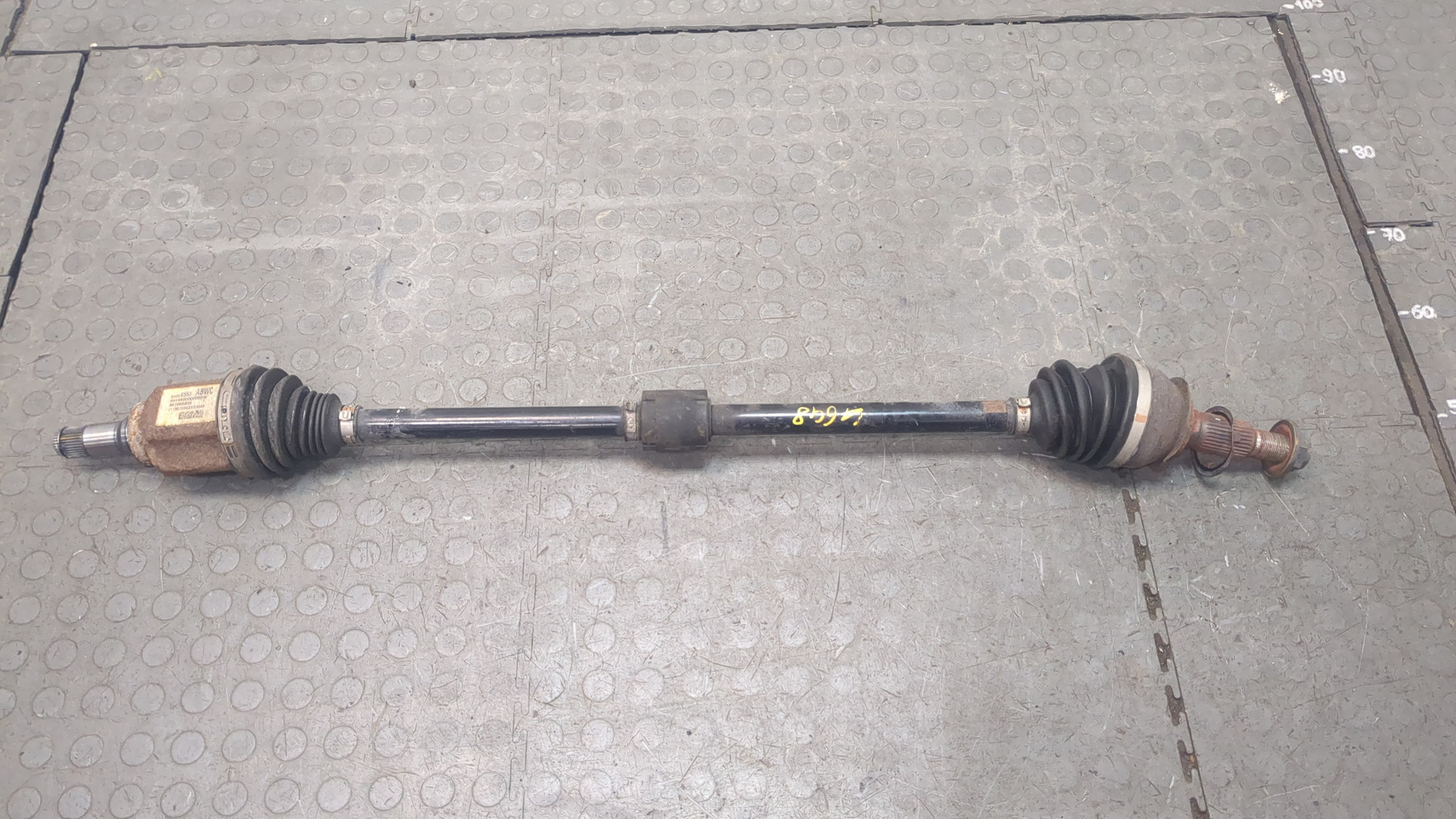 Полуось передняя правая